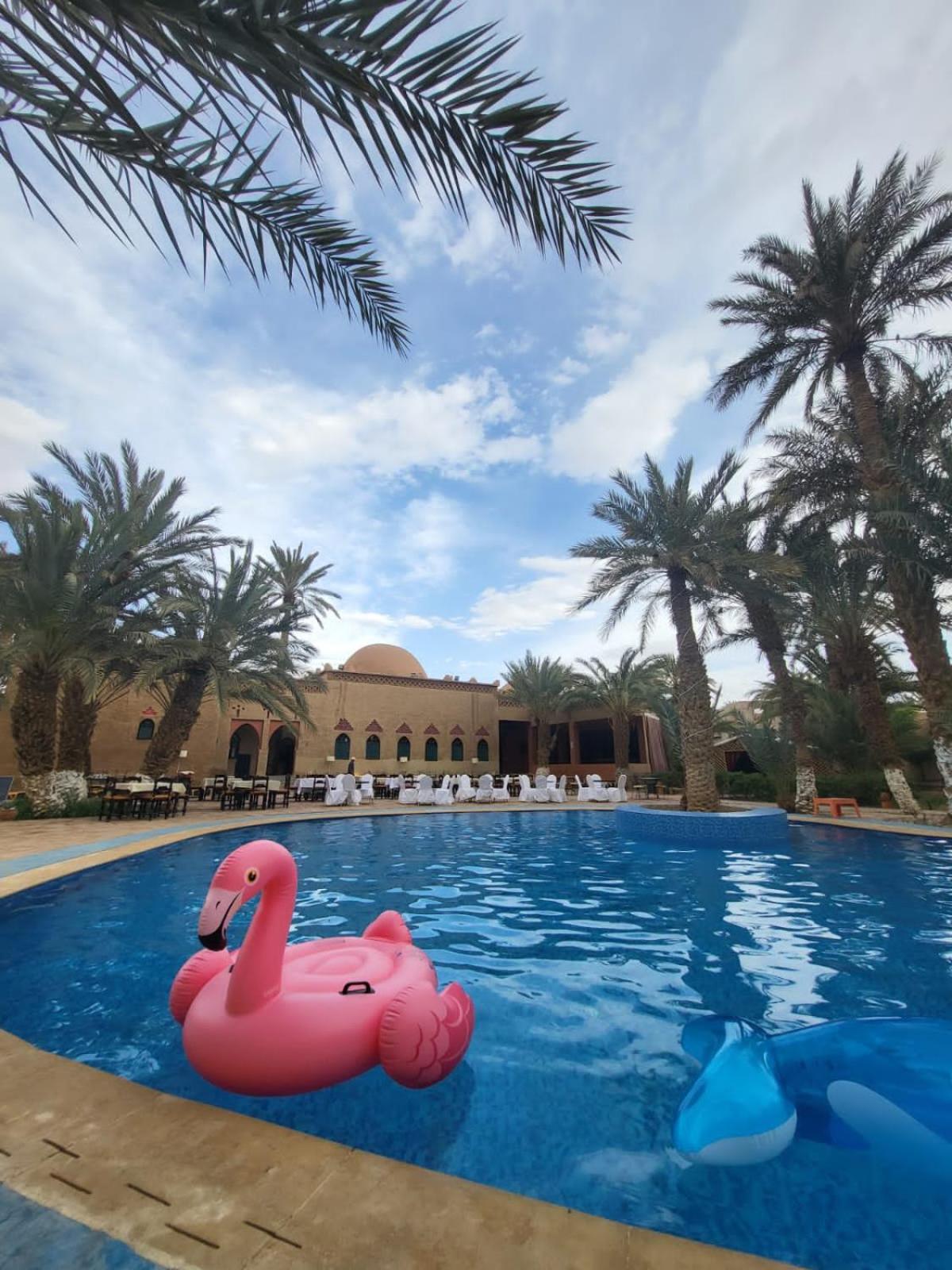 Double Room With Pool View photo 1