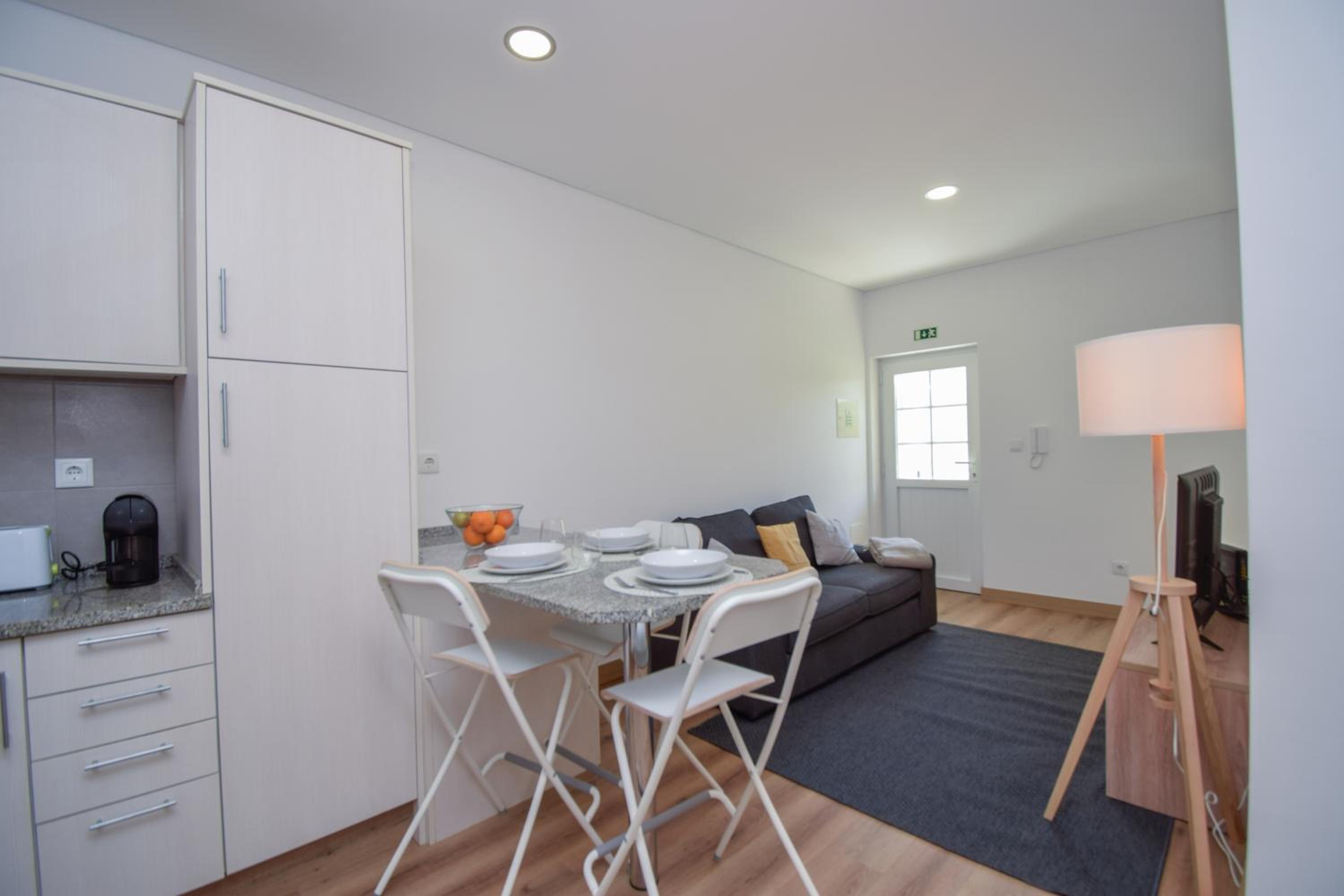 One-Bedroom Apartment photo 3