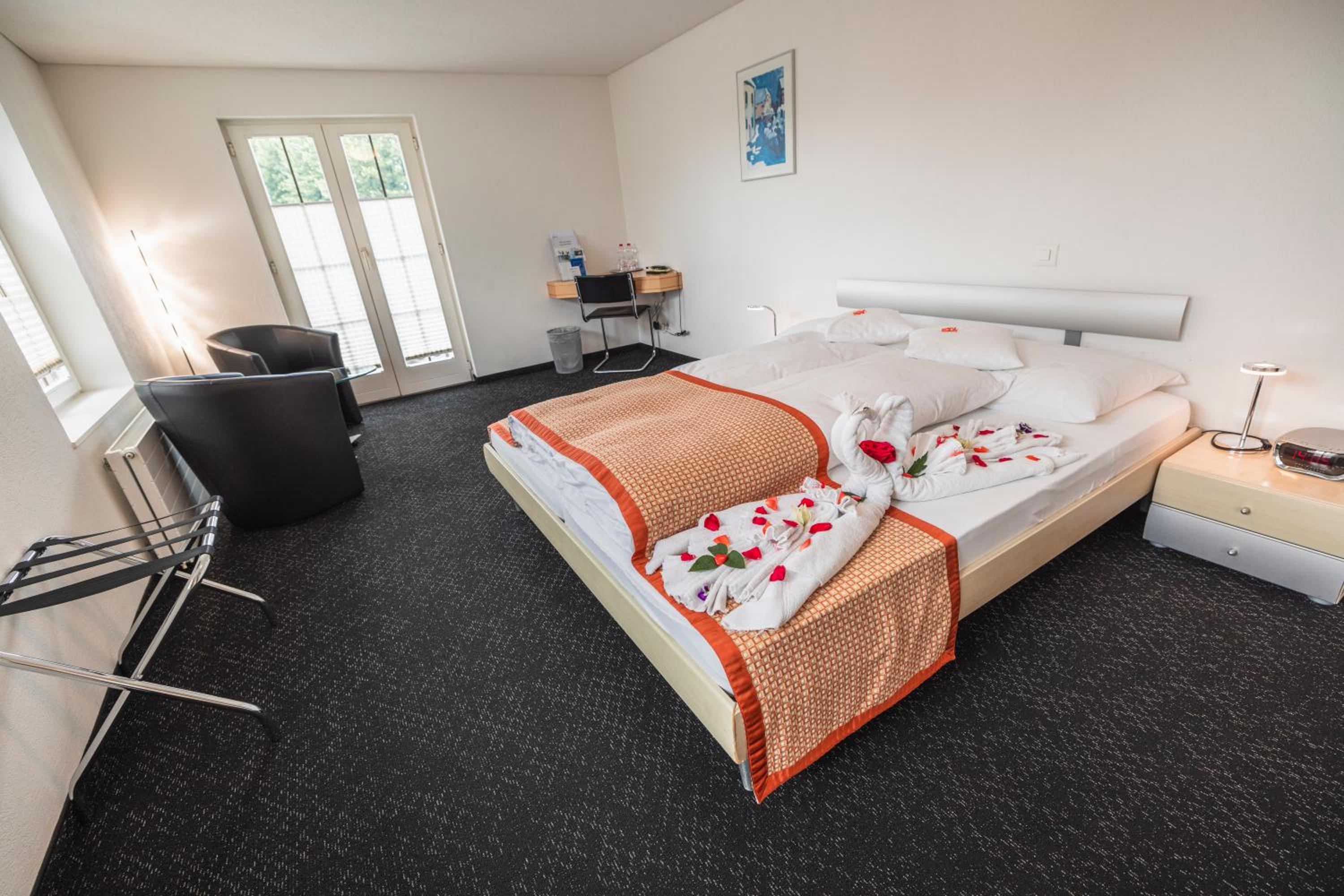 Premium Double Room - Photo 4