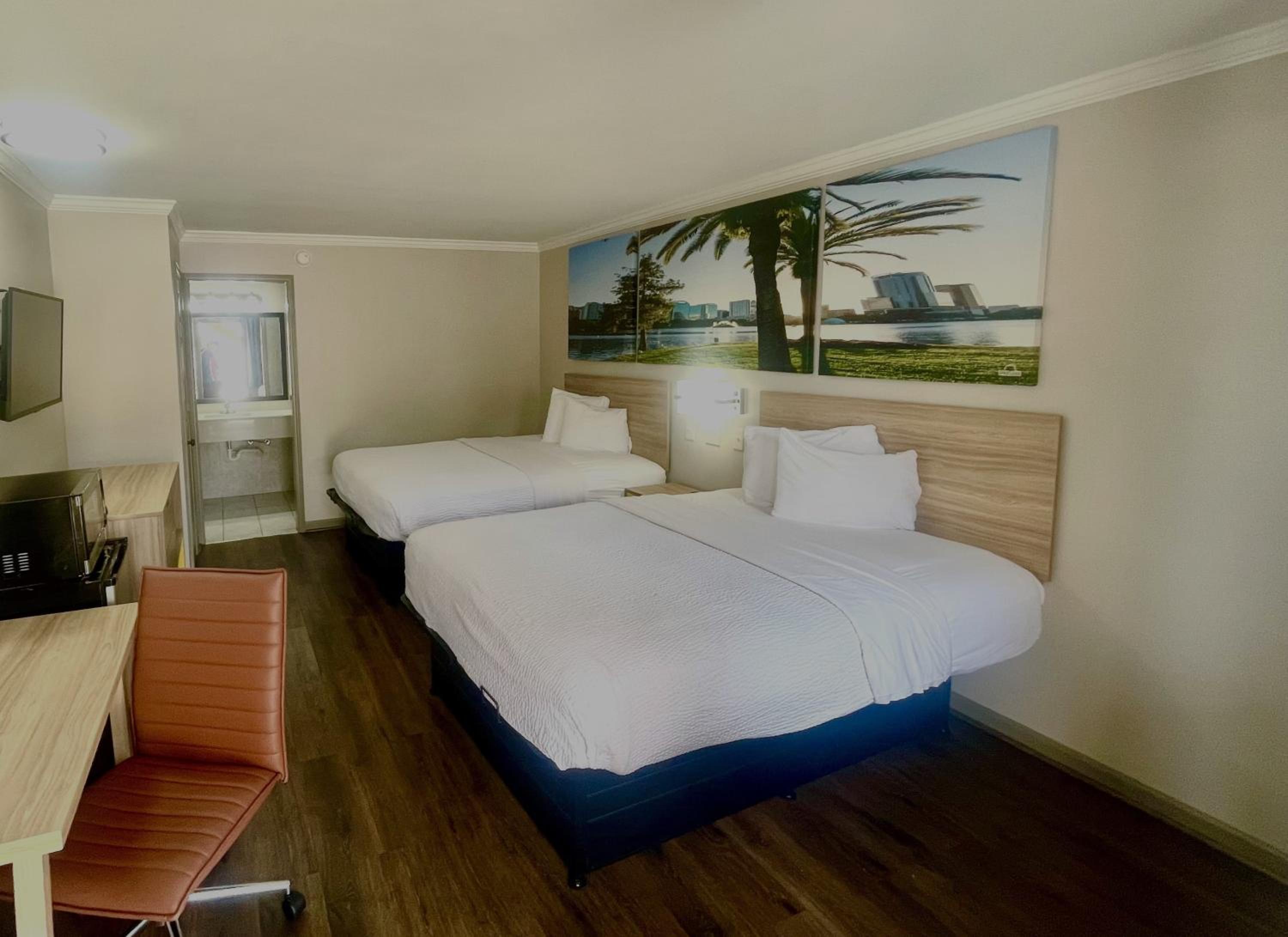 Double Room with Two Double Beds - Non-Smoking - Photo 4