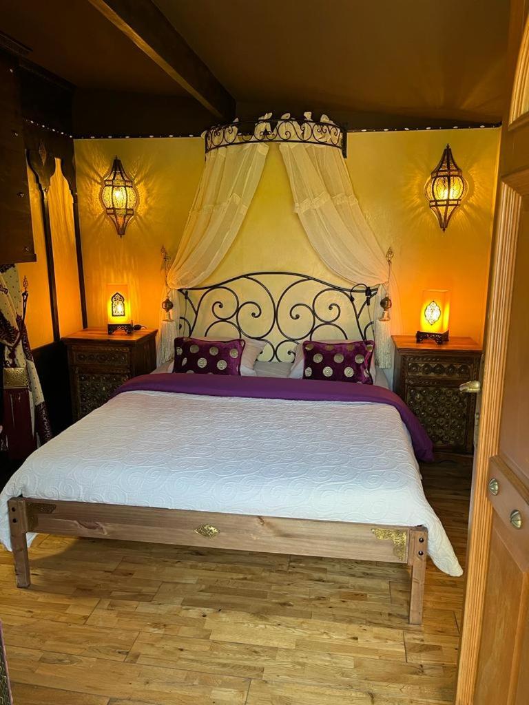 Deluxe Family Suite - Photo 2