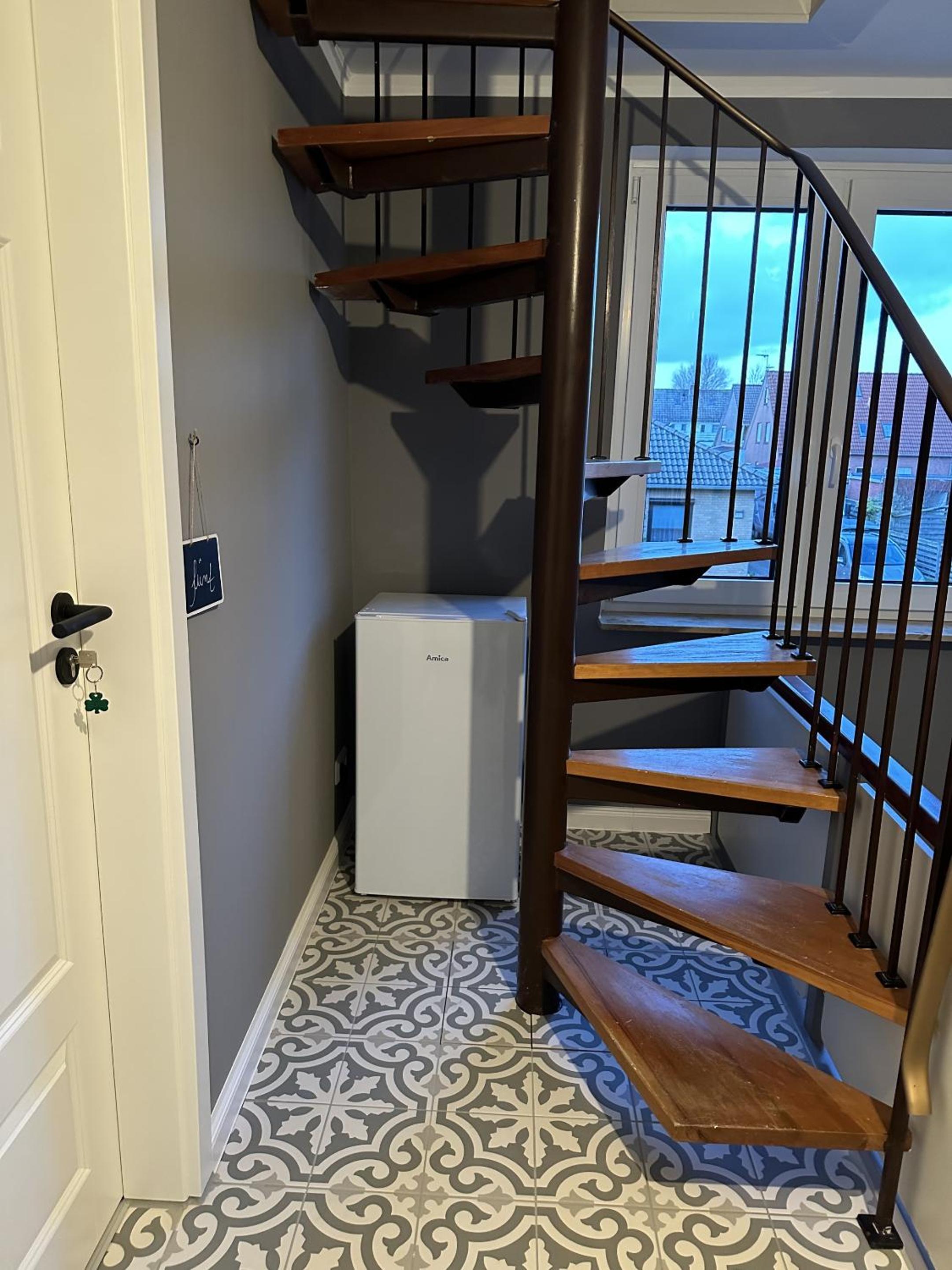 Single Room with Private Bathroom photo 2