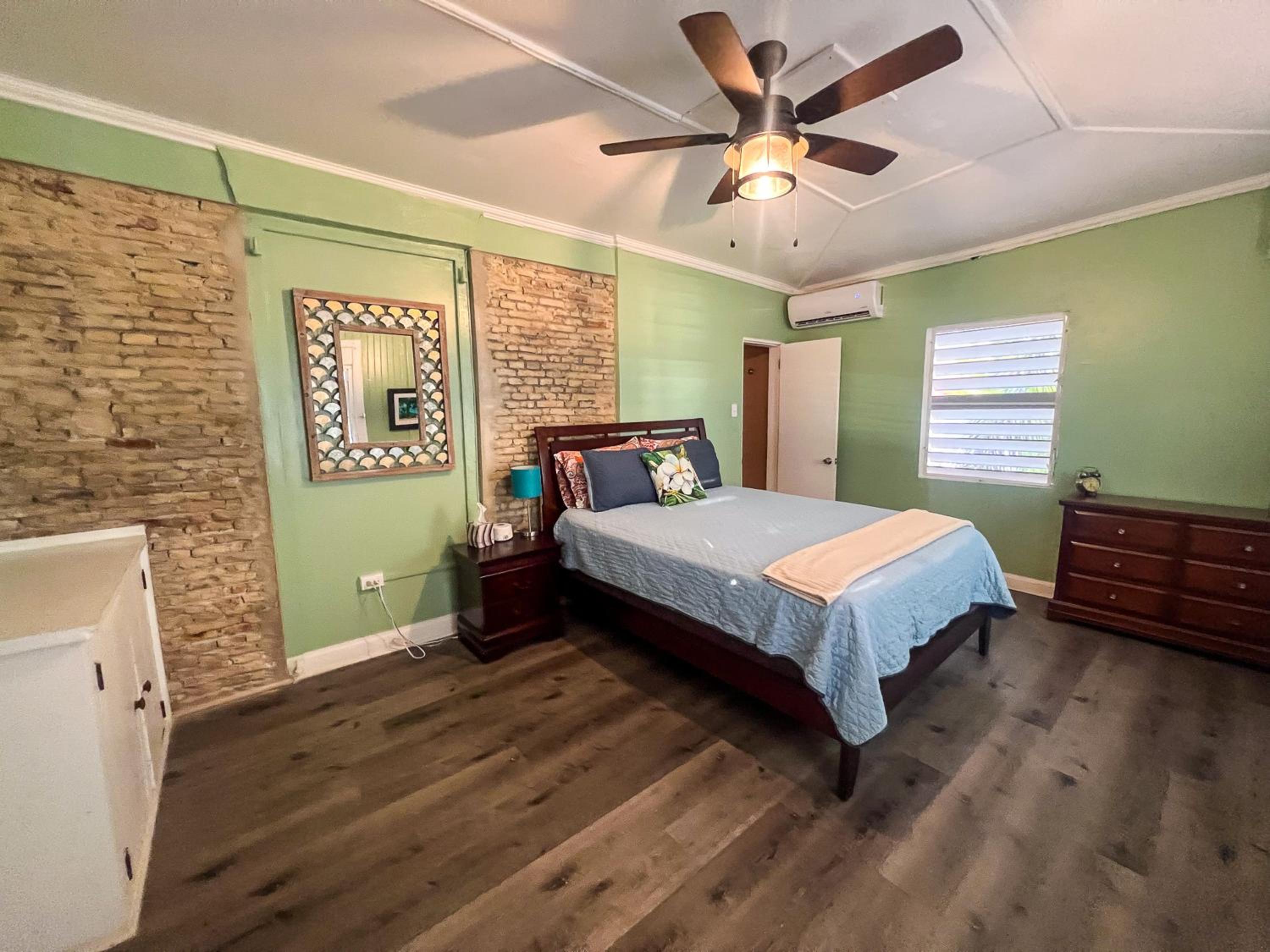 Two-Bedroom Suite - Photo 19