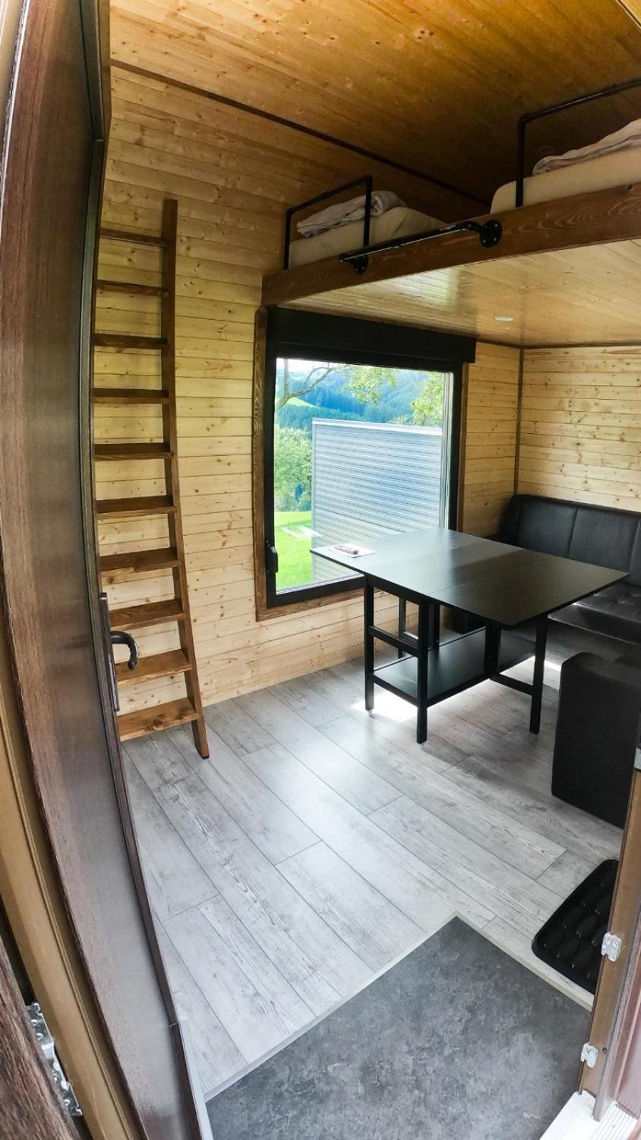 Caravan photo 1