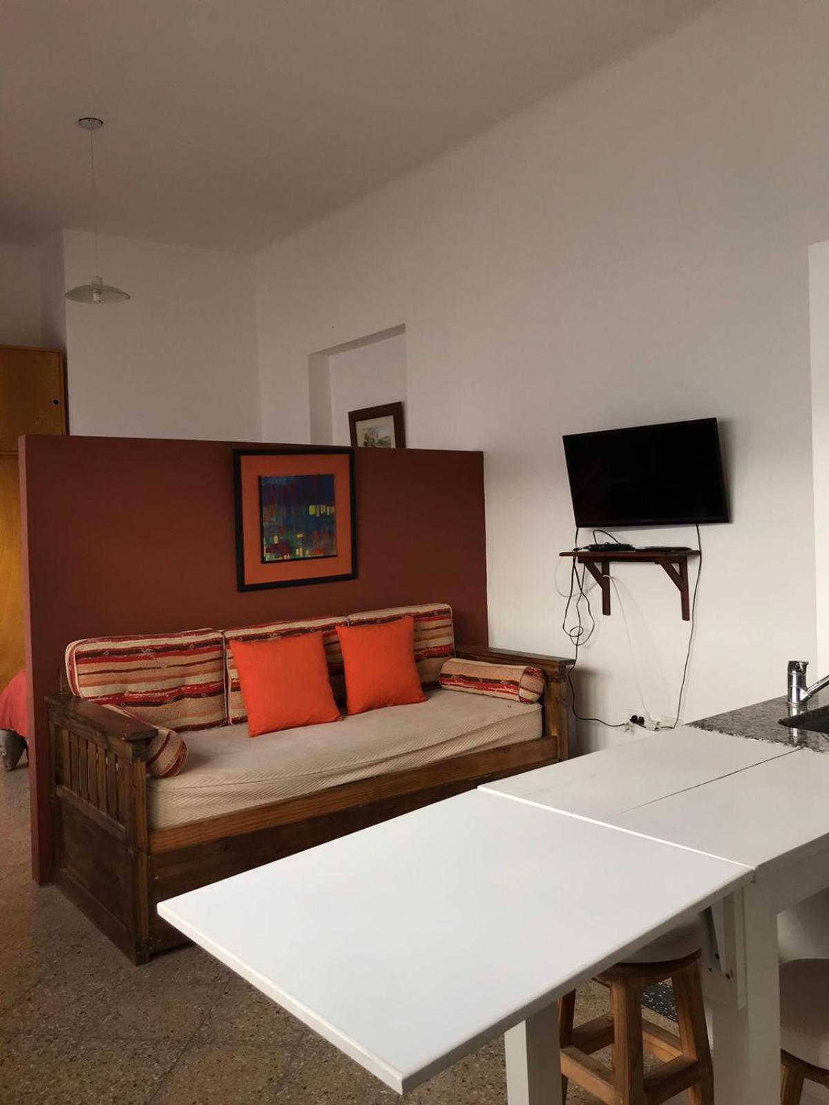 One-Bedroom Apartment photo 3