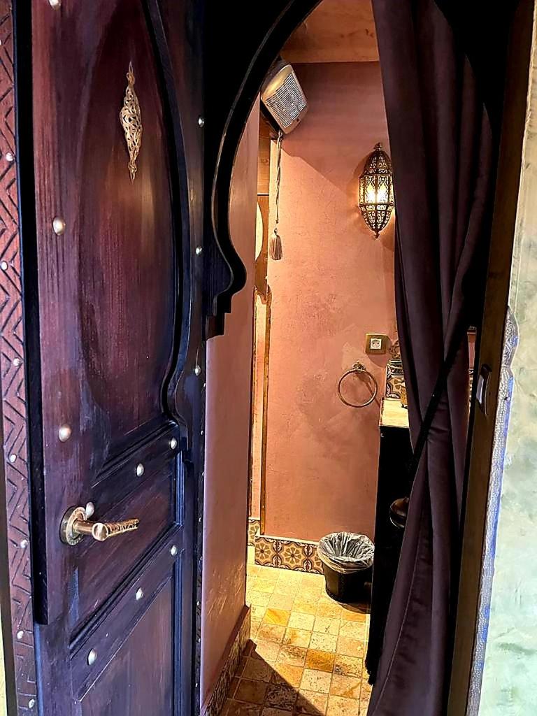 Deluxe Junior Suite - Photo 9