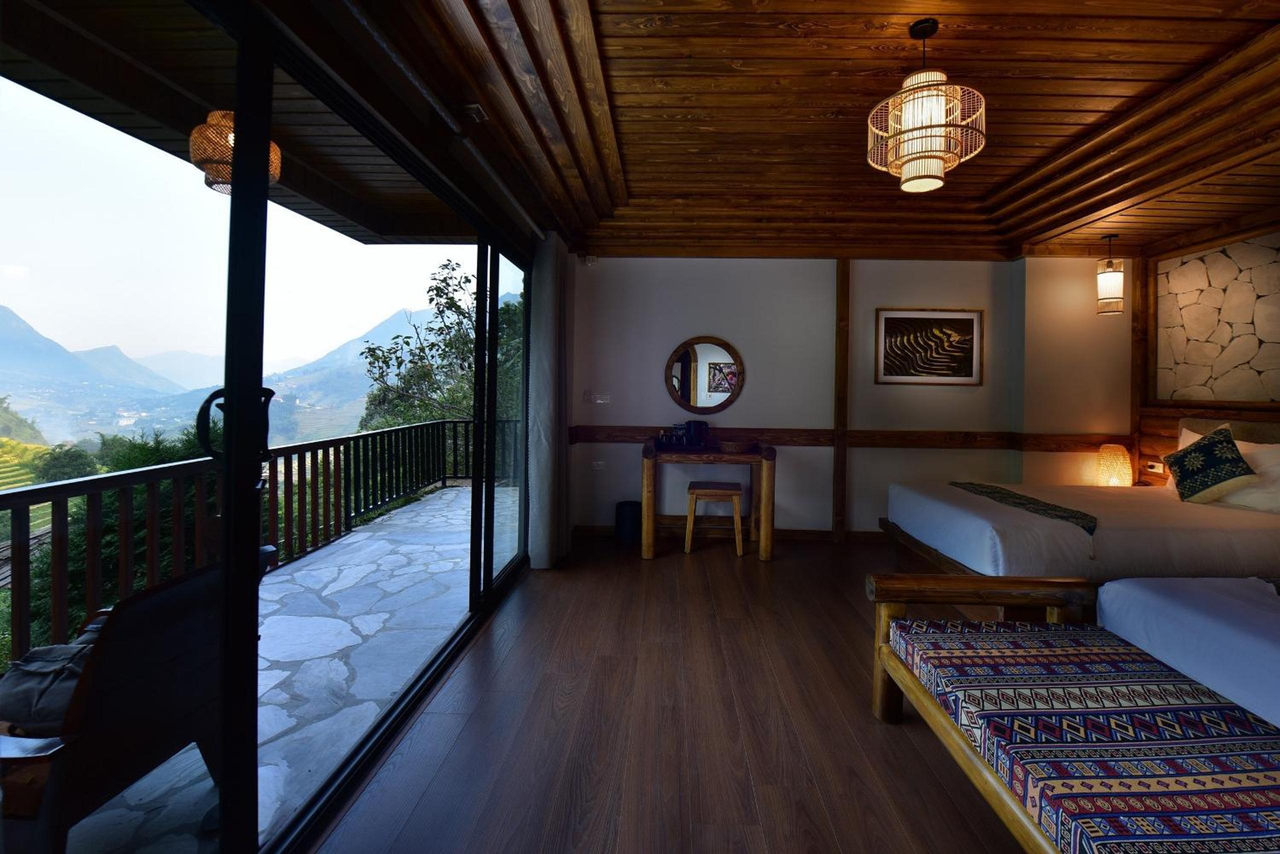 Family Room with Mountain View - Photo 15