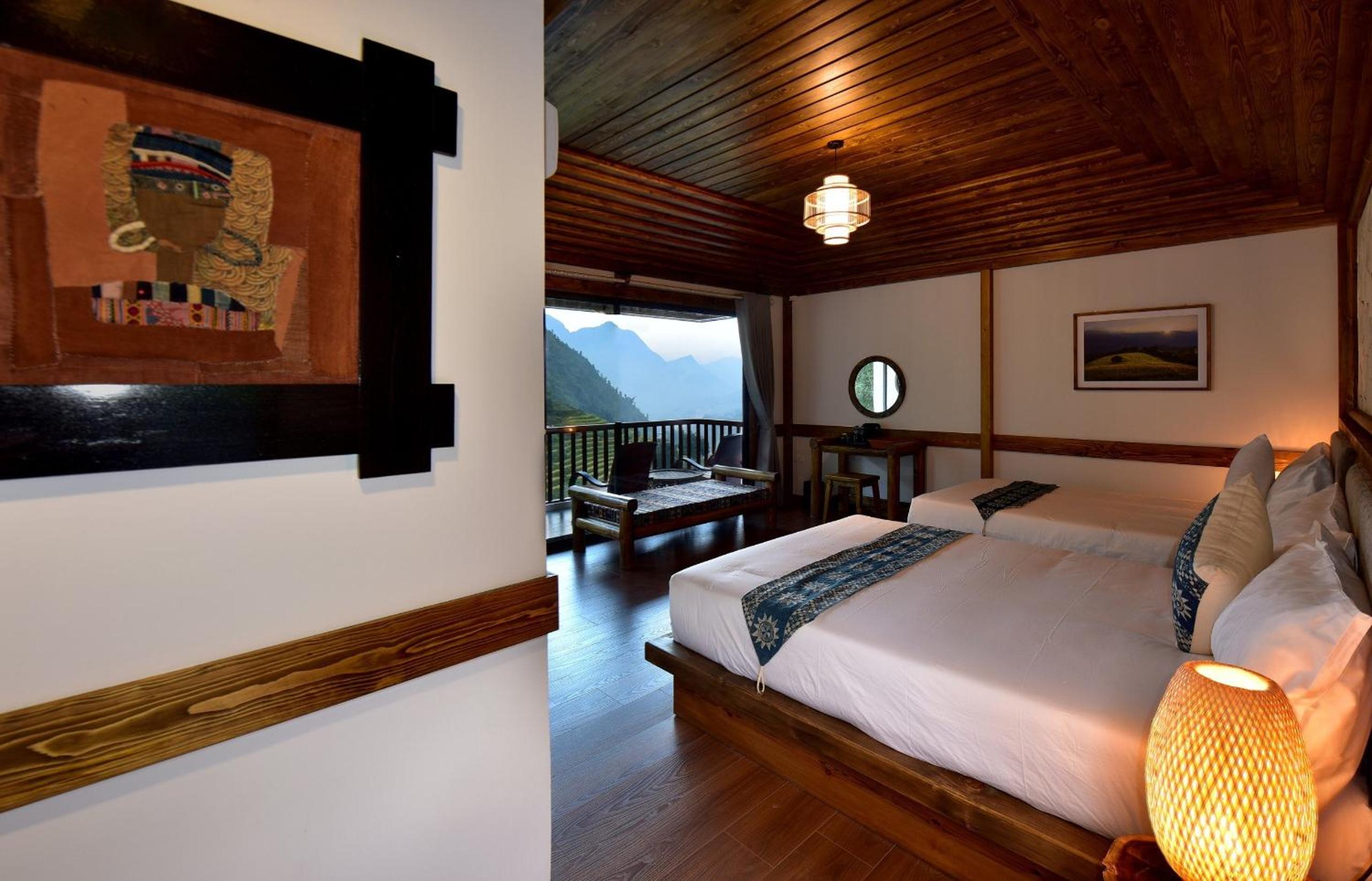Family Room with Mountain View - Photo 6