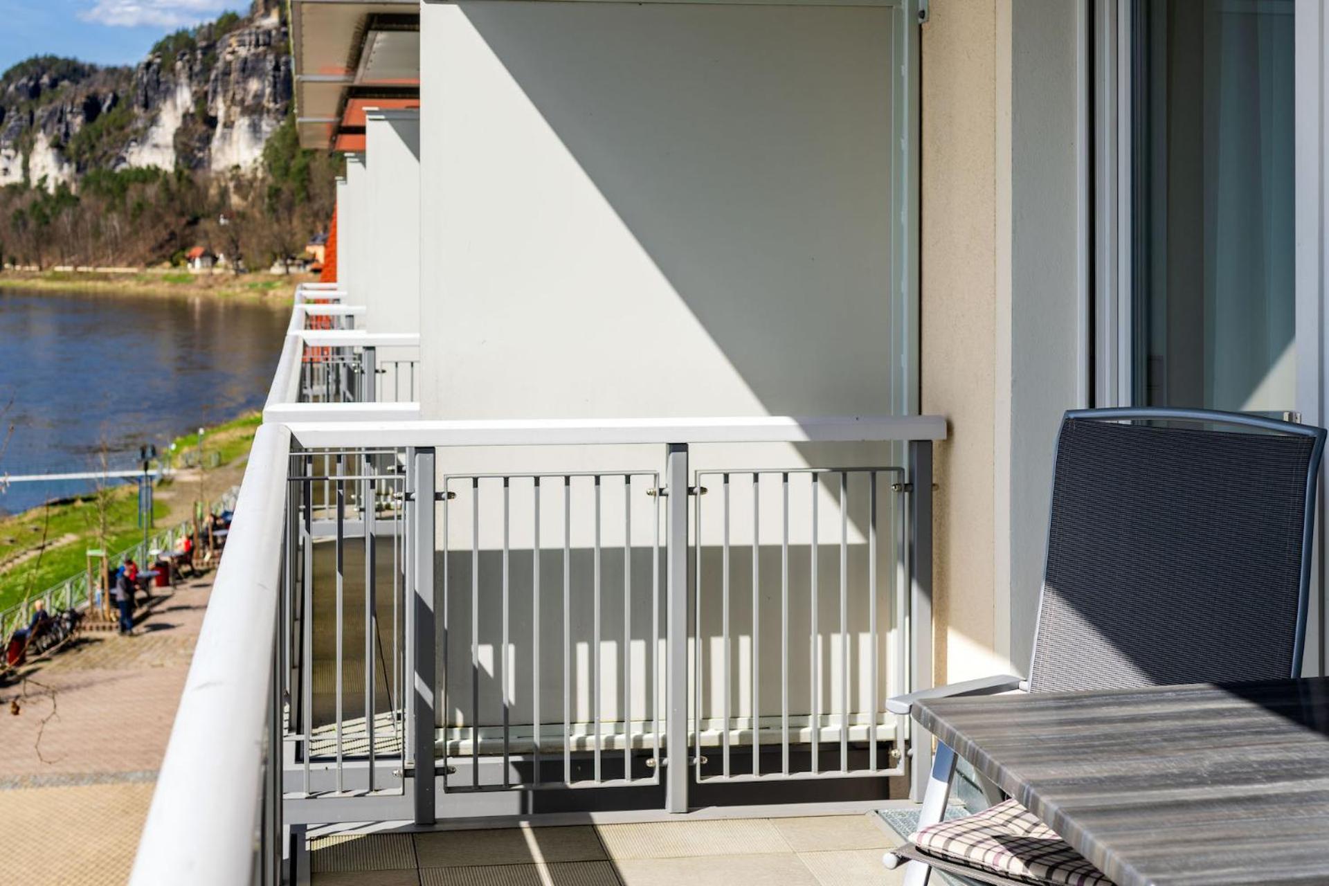 Superior room with river view and balcony 1.floor - Photo 10