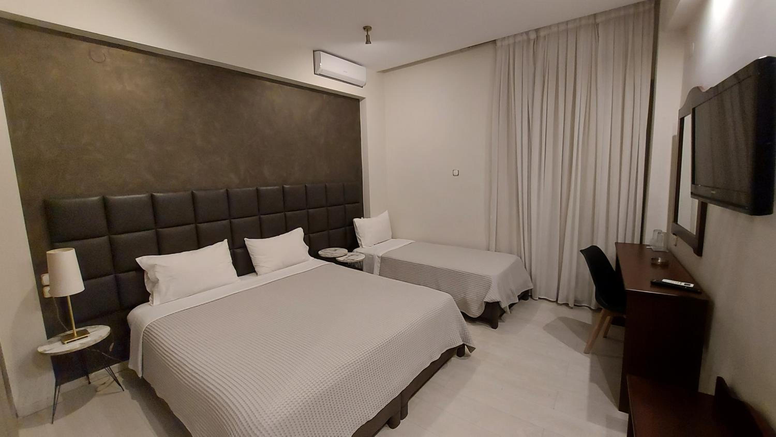 Triple Room - Photo 1