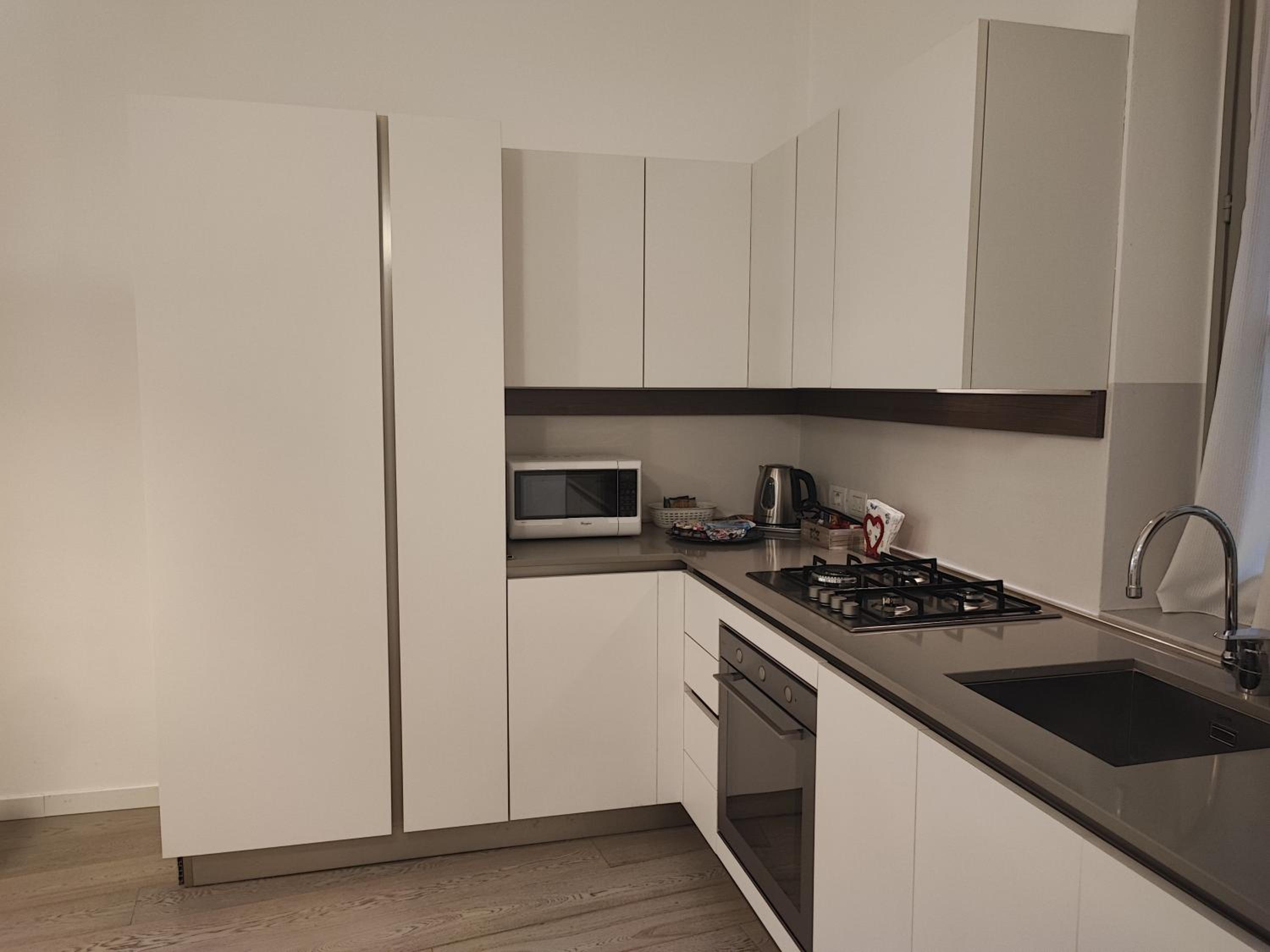 One-Bedroom Suite - Photo 7