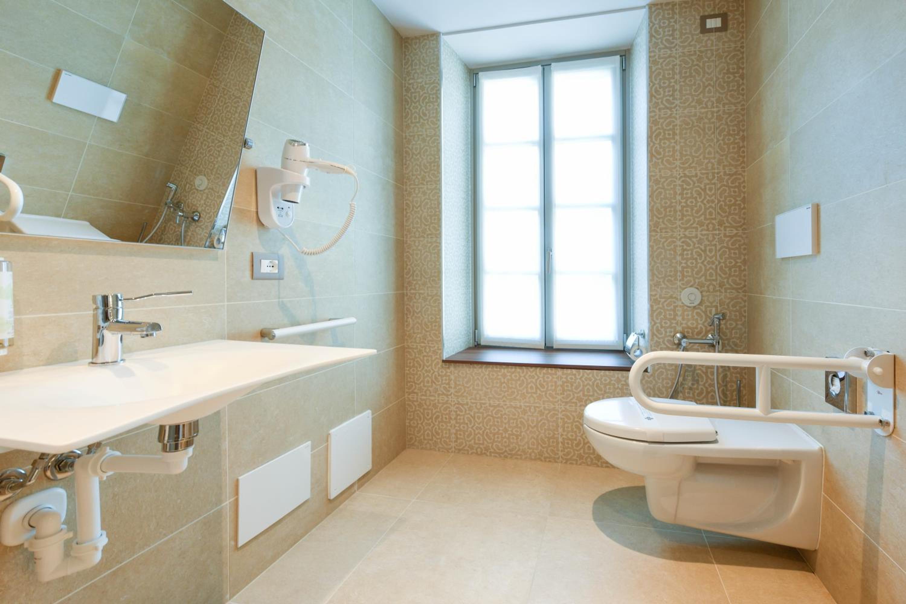 Double Room - Disability Access - Photo 4