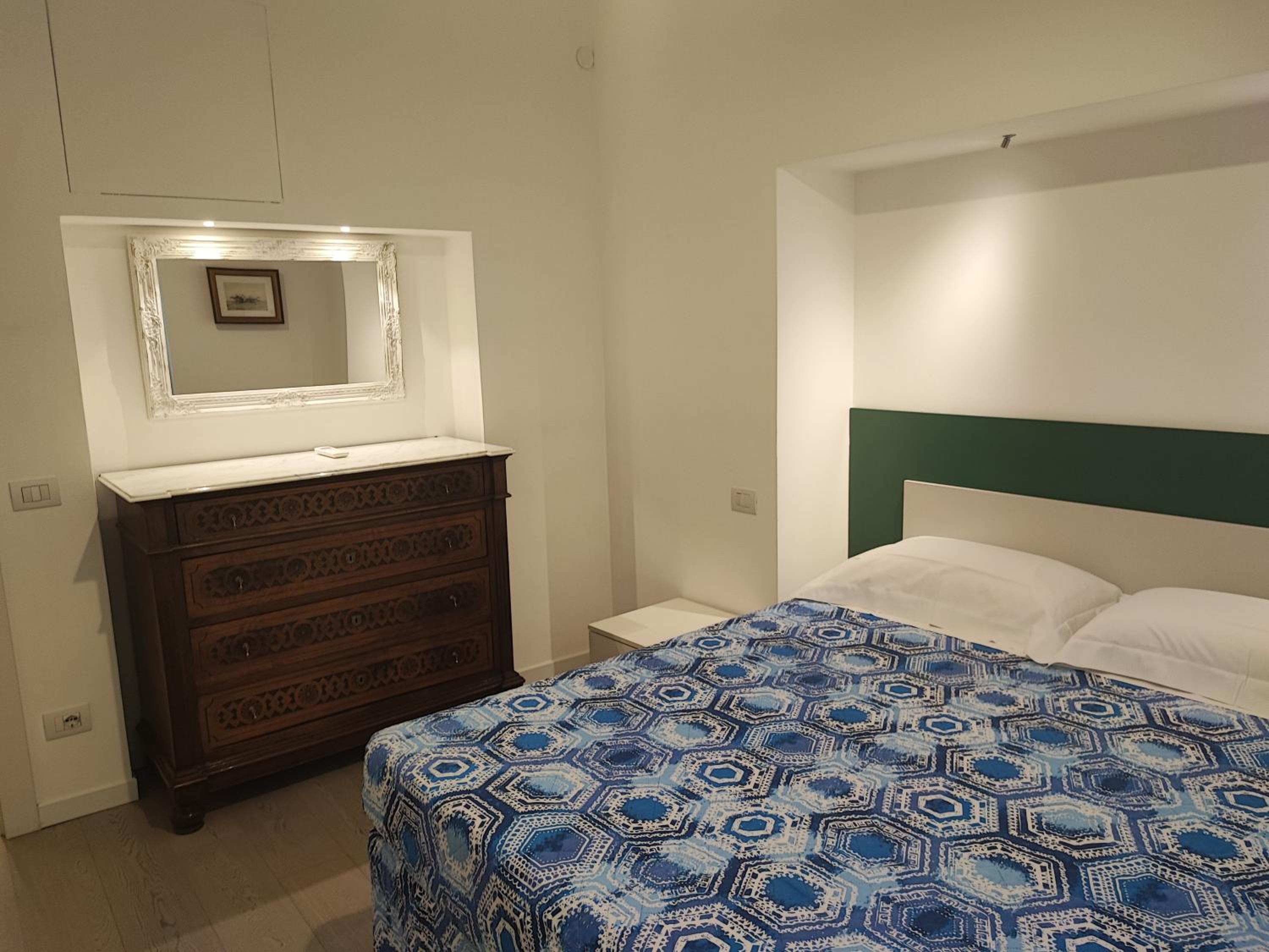 One-Bedroom Suite - Photo 1