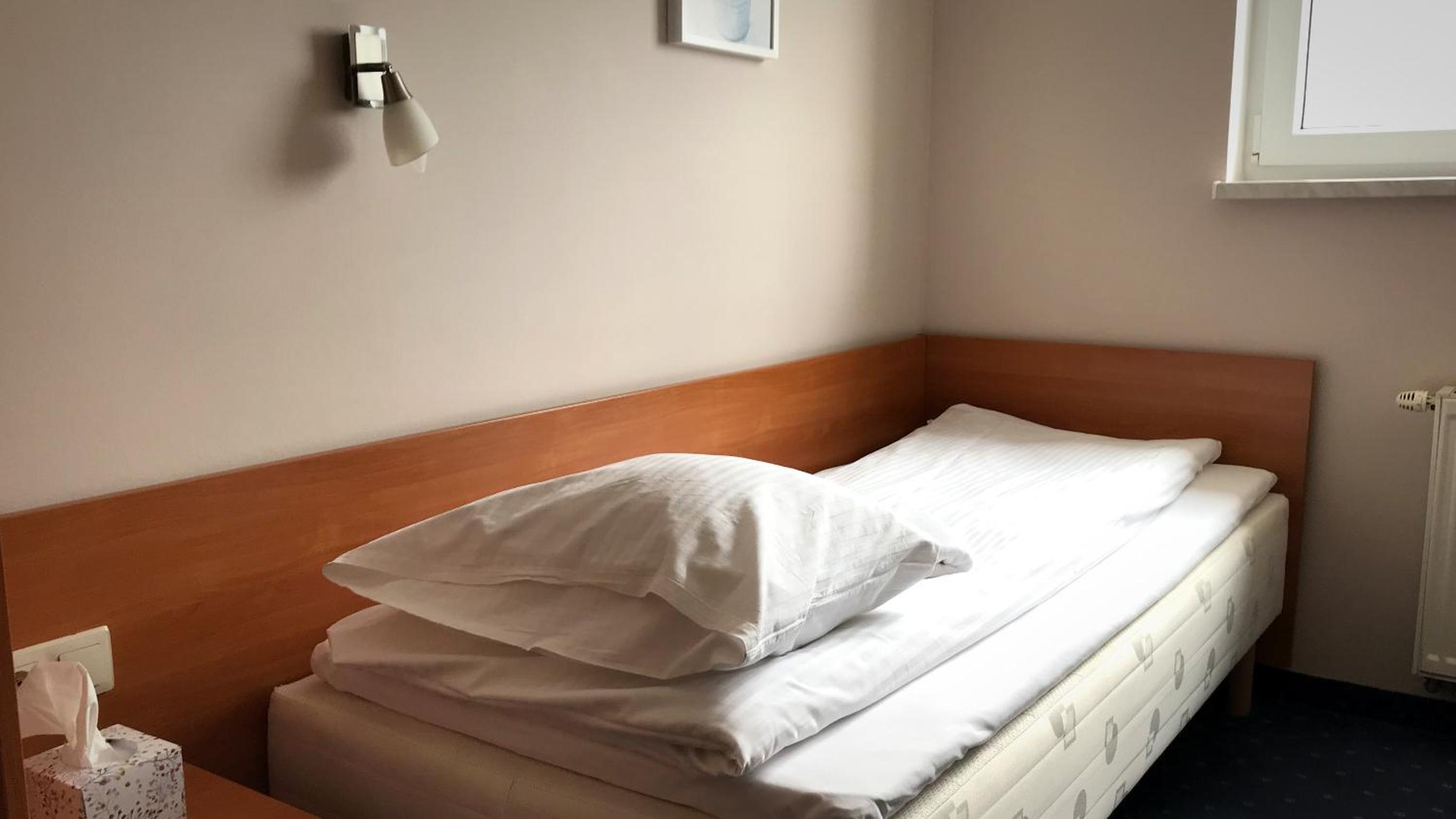 Single Room photo 3