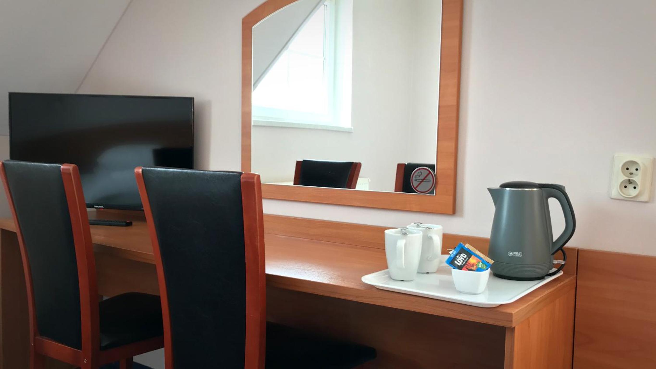 Double or Twin Room - Photo 2
