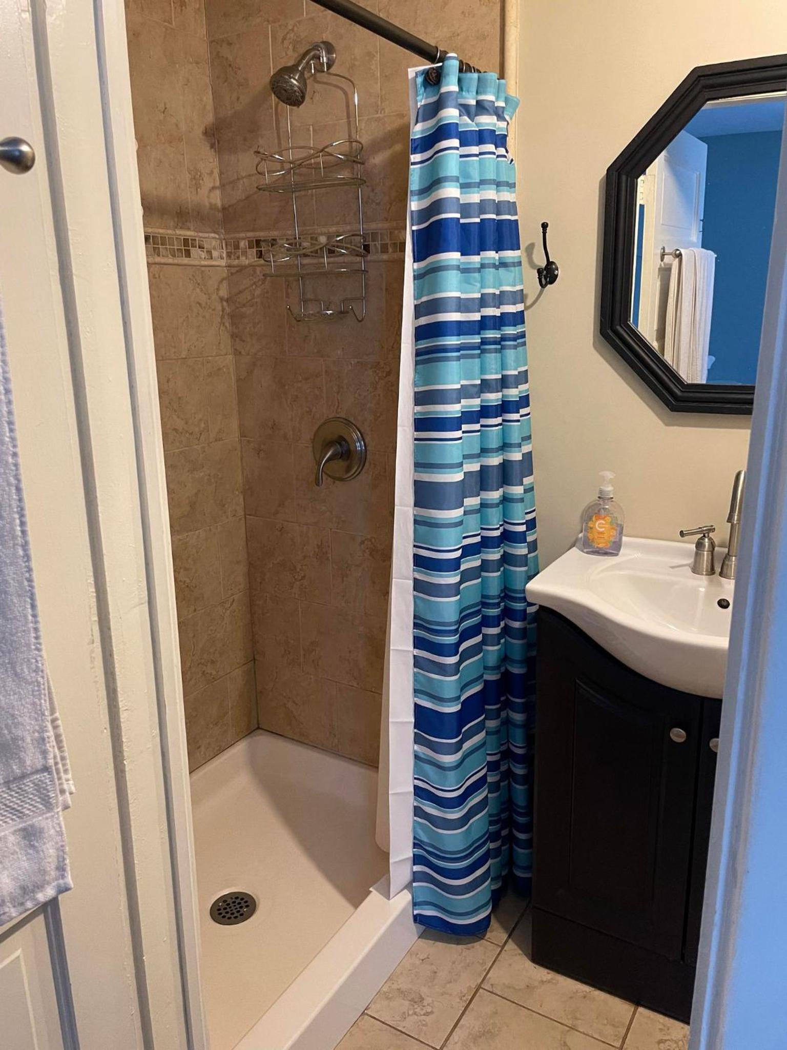 Budget Double Room photo 3