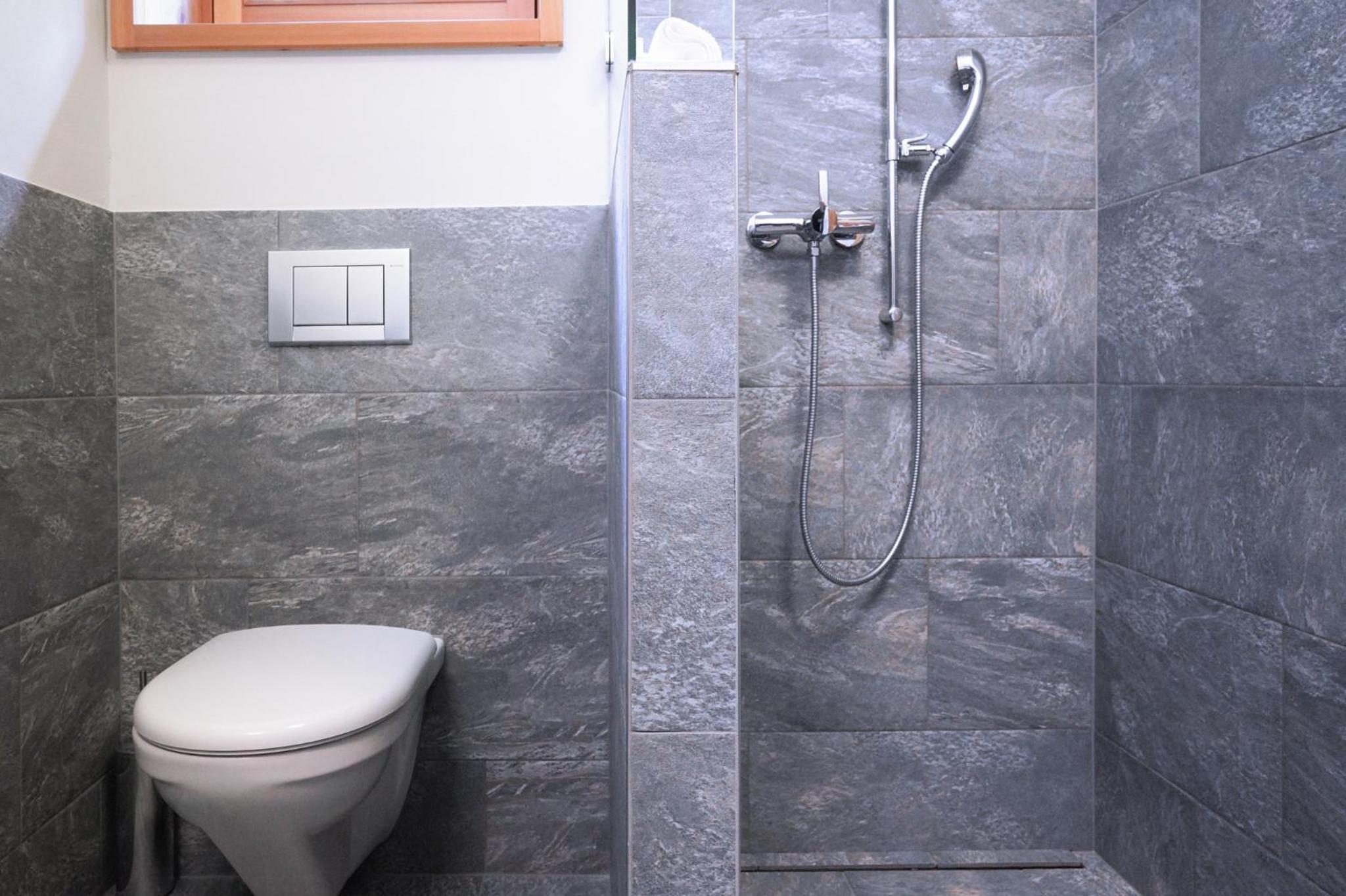 Double Room with Private Bathroom - Annex photo 3