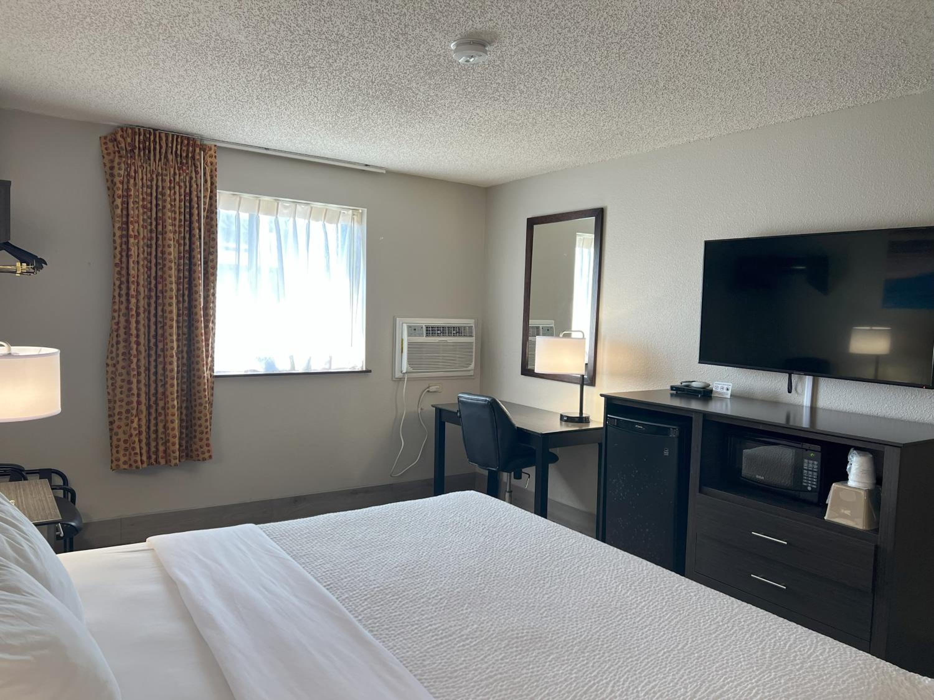 King Room/Second Floor, No Elevator, Non-Smoking photo 2