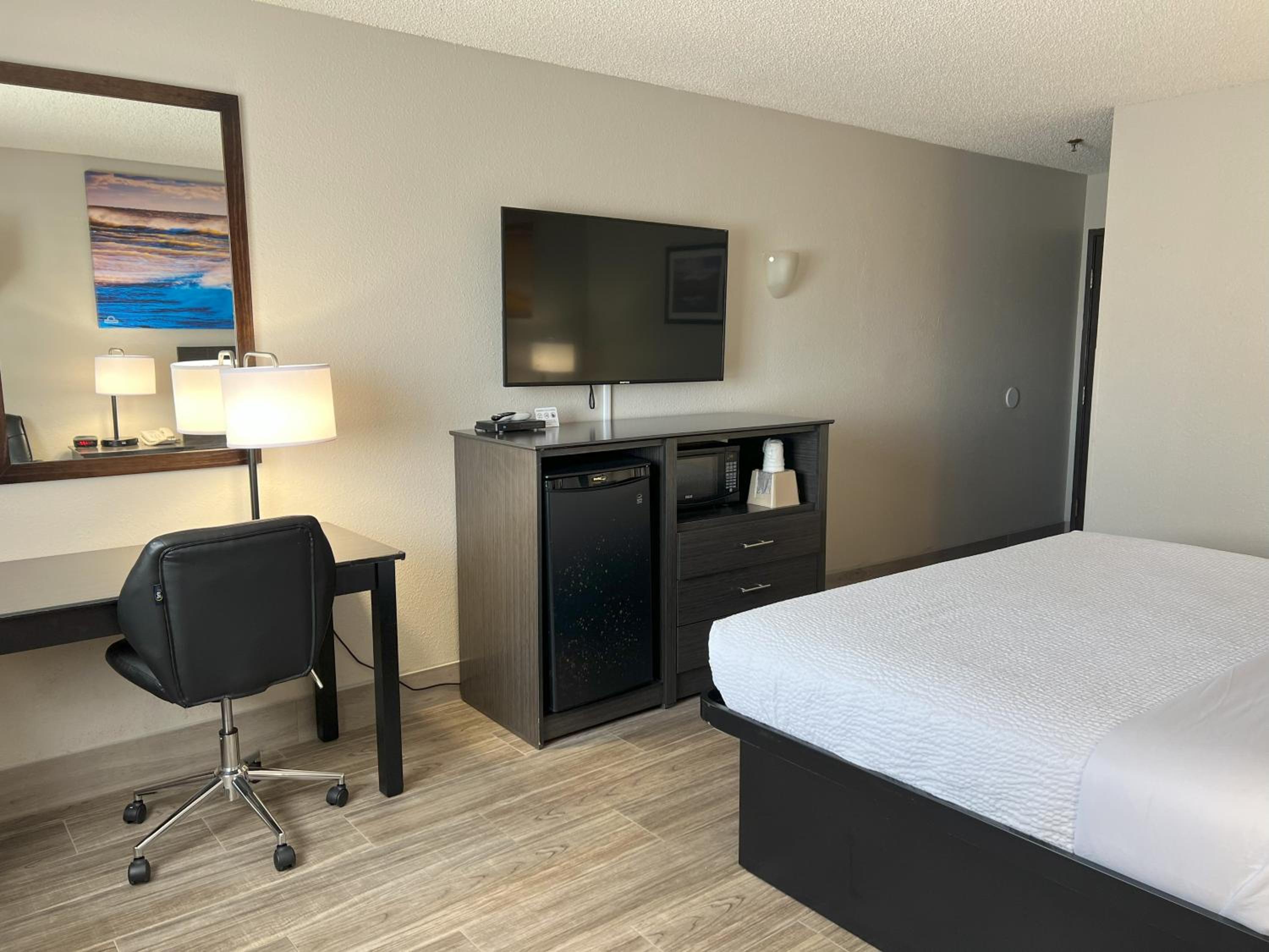 King Room/Second Floor, No Elevator, Non-Smoking