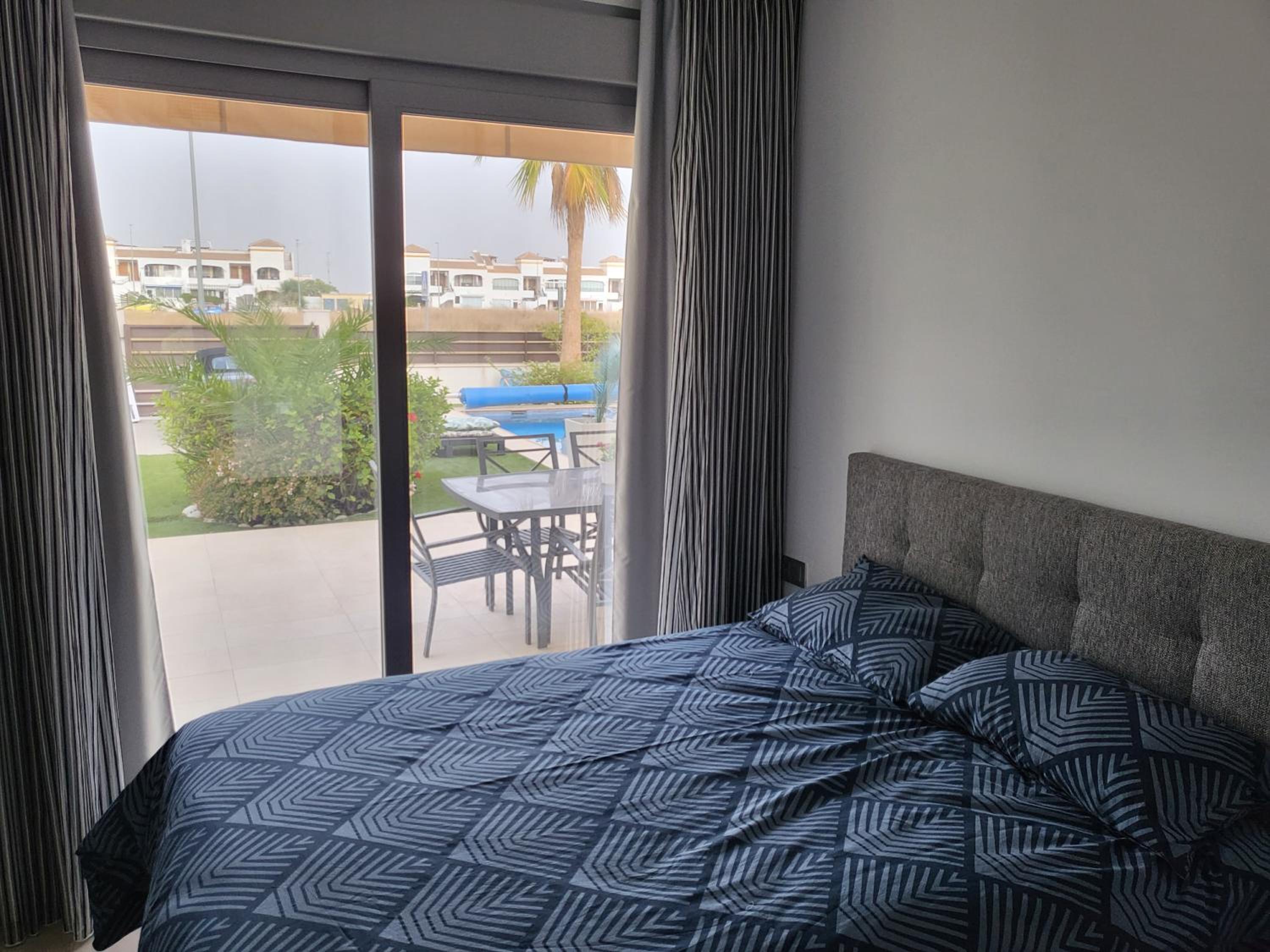 Villa de Tres Habitaciones