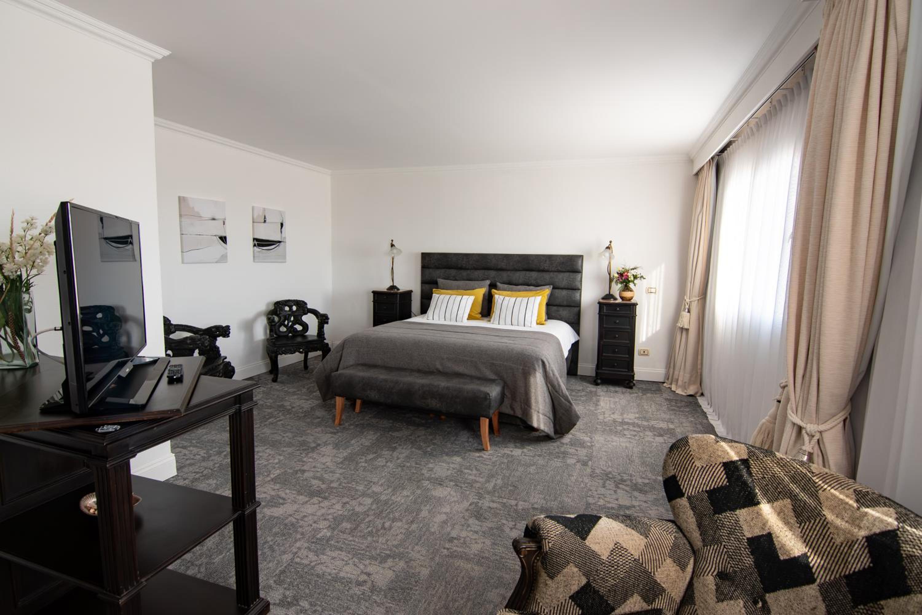 Deluxe Junior Suite photo 1