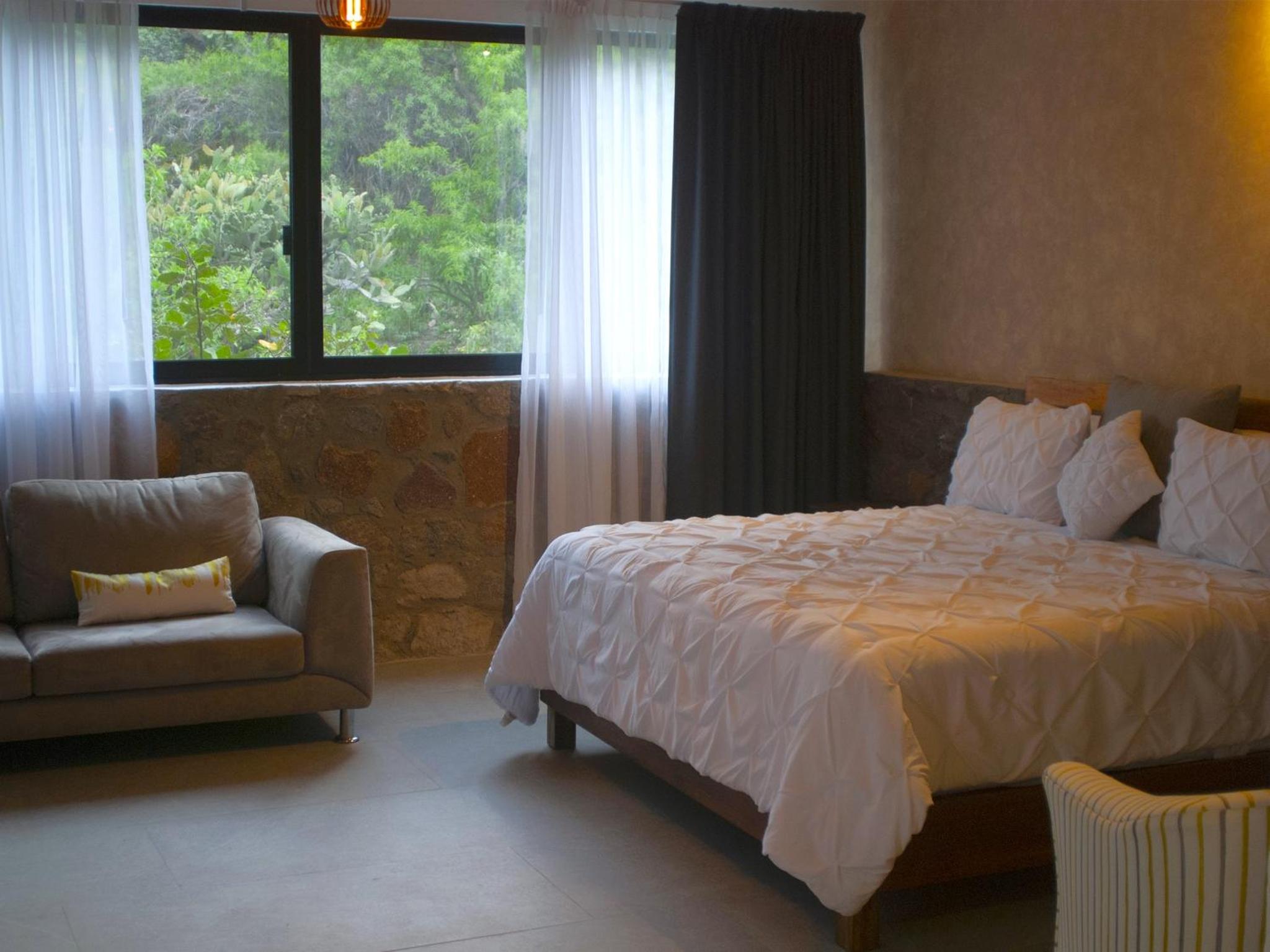 Deluxe Suite With Spa Bath