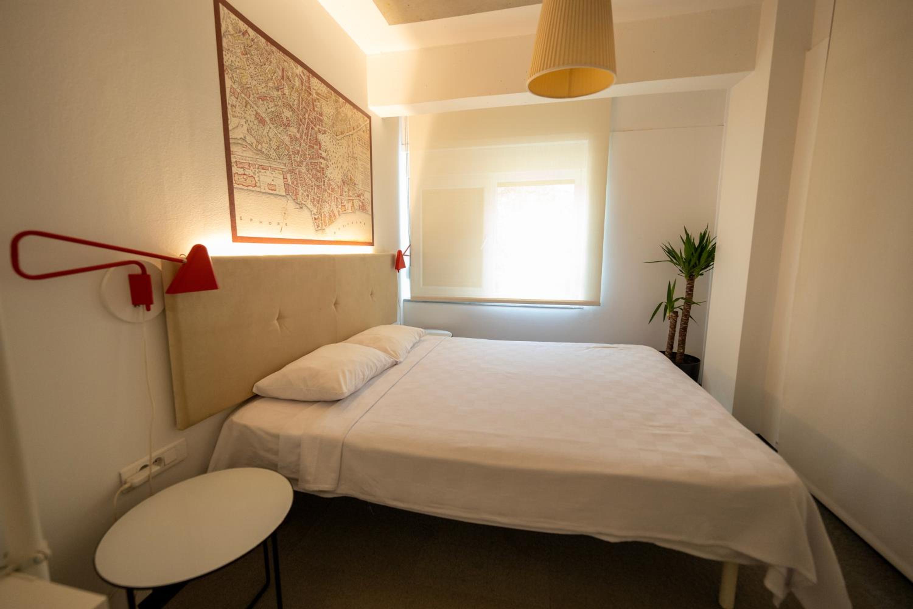 Apartment with Balcony photo 2