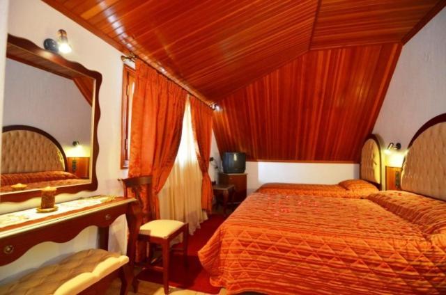Quadruple Room - Attic - Photo 3