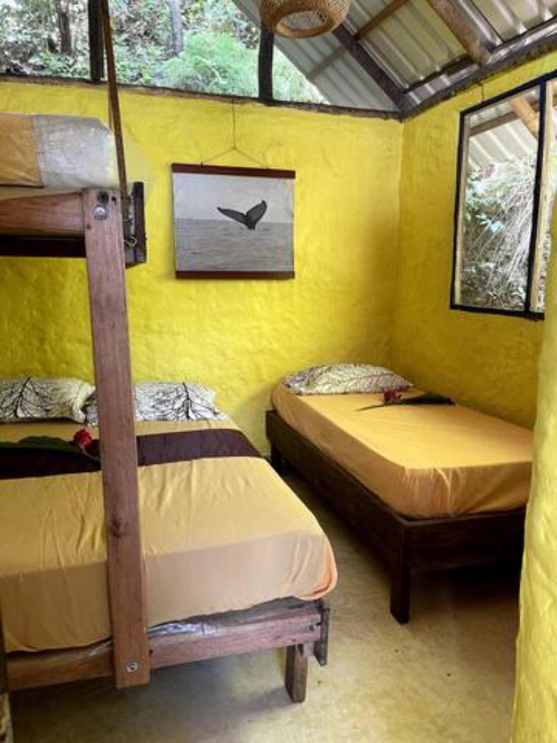 Economy Quadruple Room photo 2