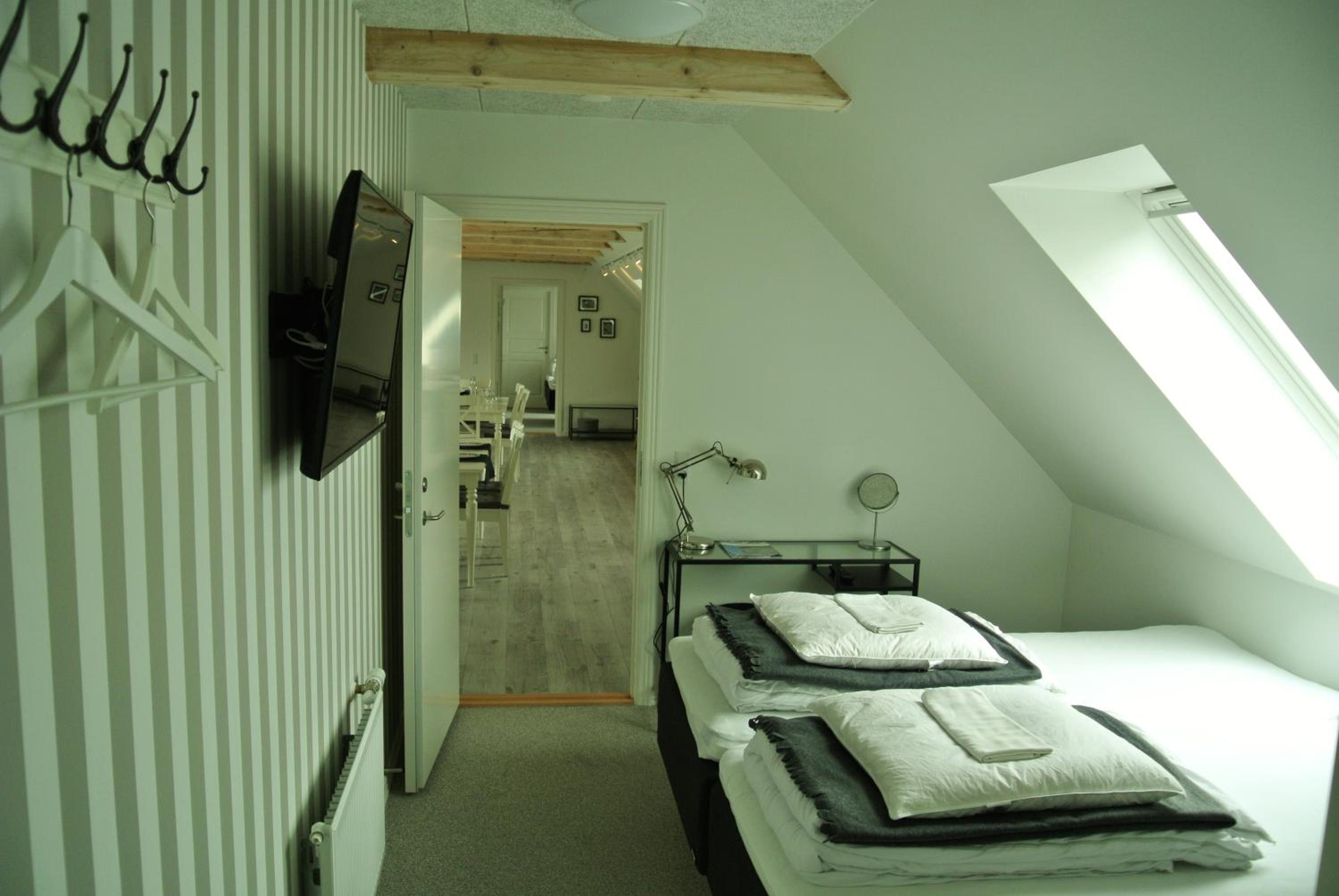 Twin Room with Private Bathroom