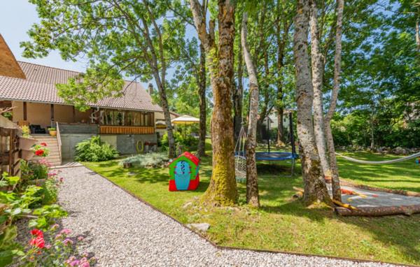 Villa photo 3