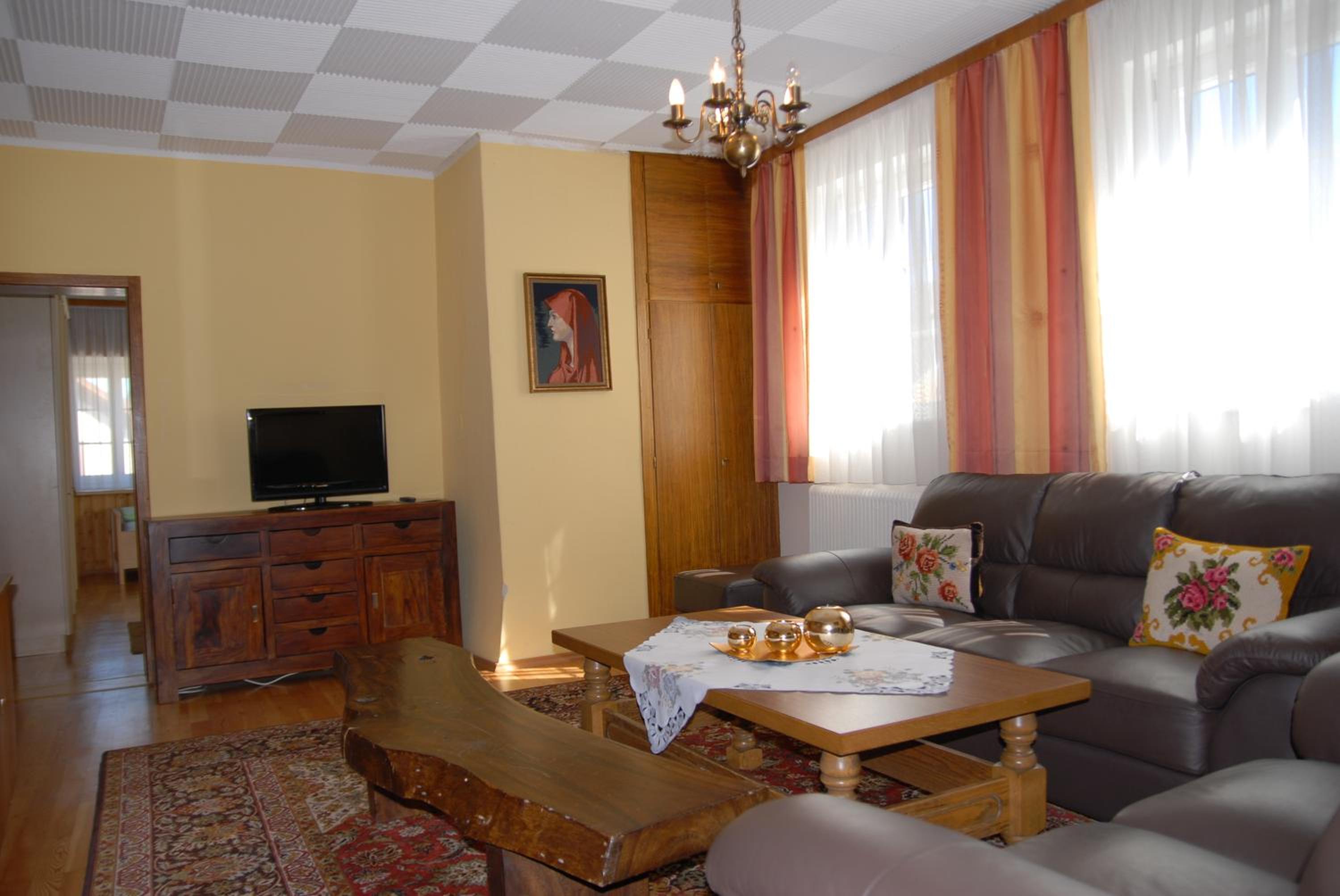 Deluxe Apartment photo 1