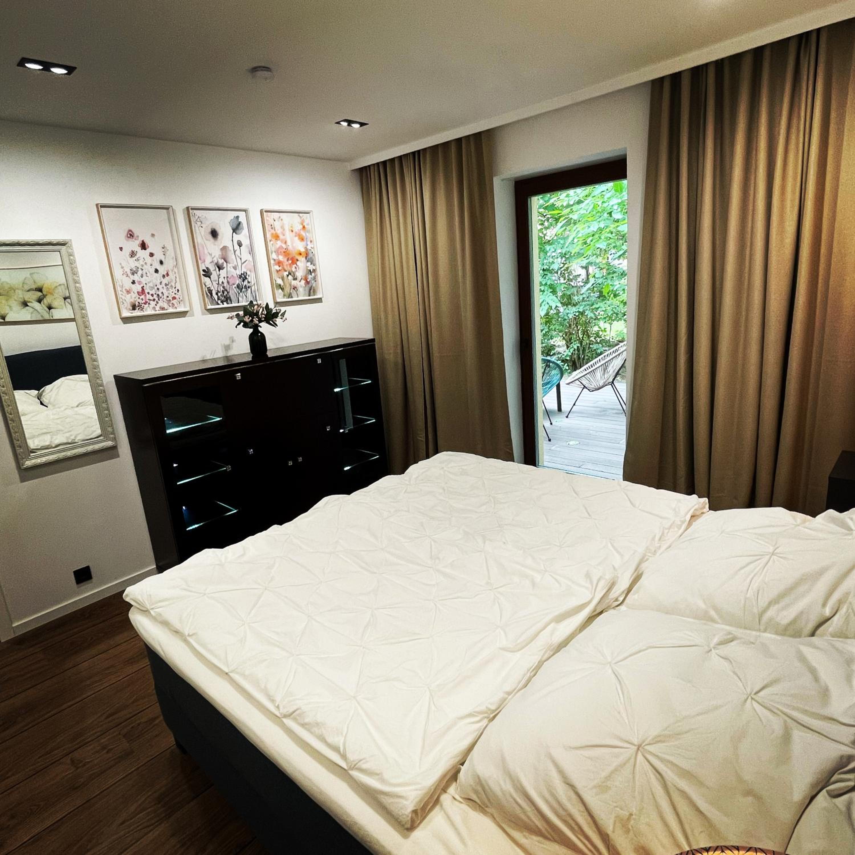 Apartment photo 1