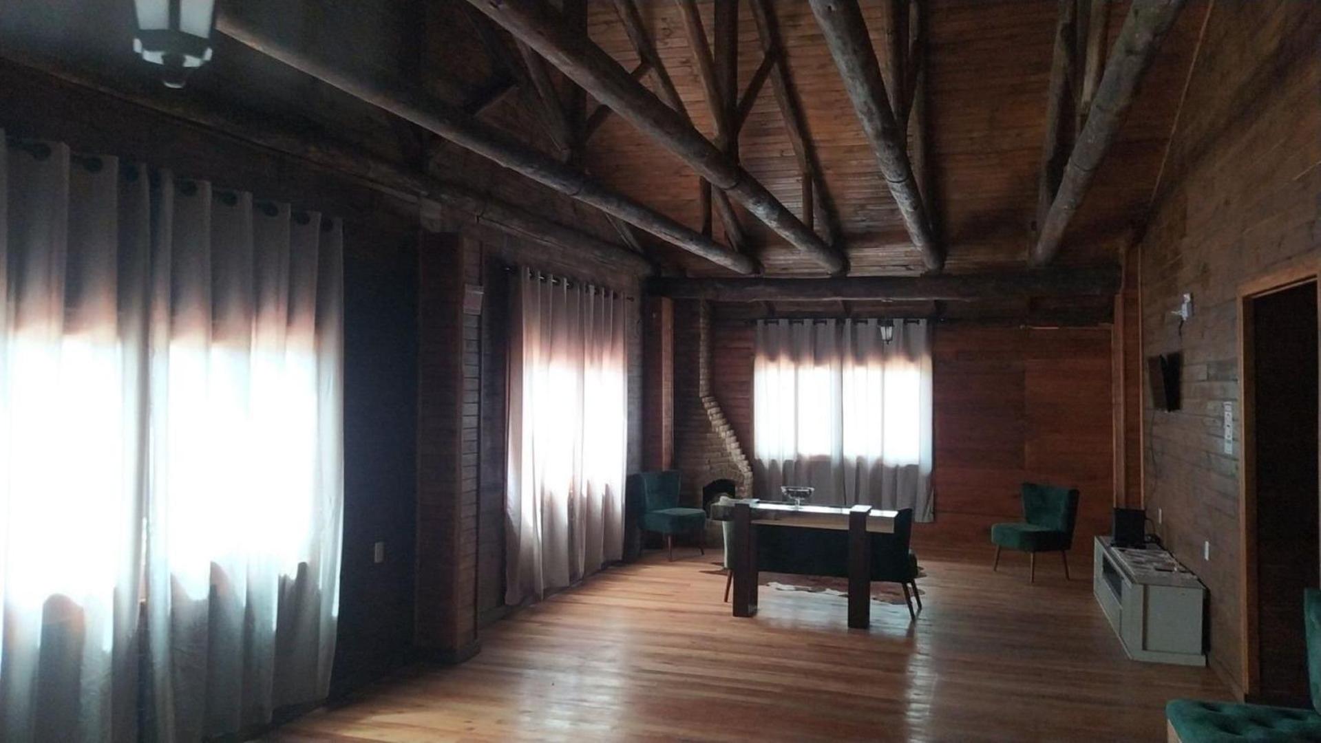 Deluxe Suite photo 3