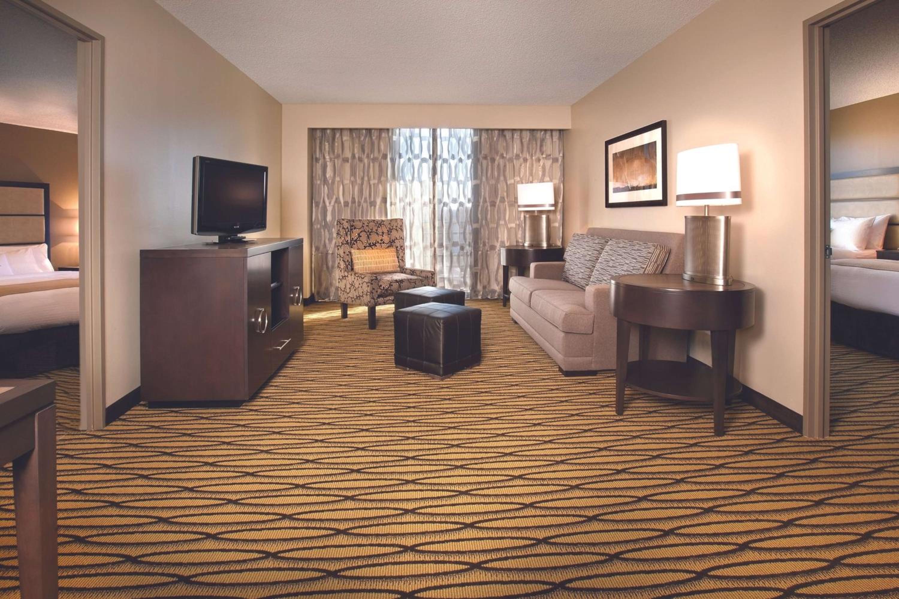 Two-Bedroom Suite - Non-Smoking - Photo 5