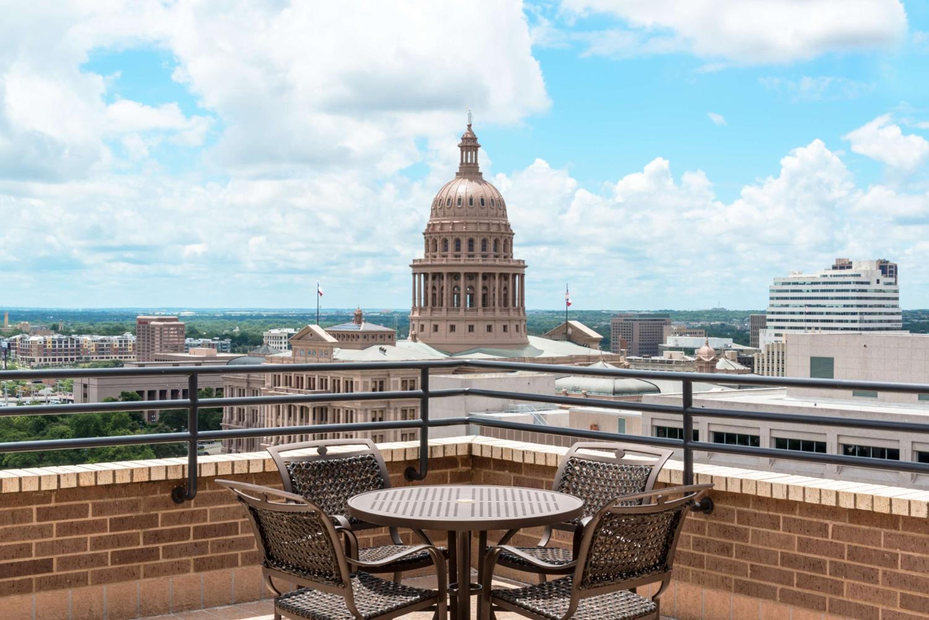 Penthouse Suite - Photo 14