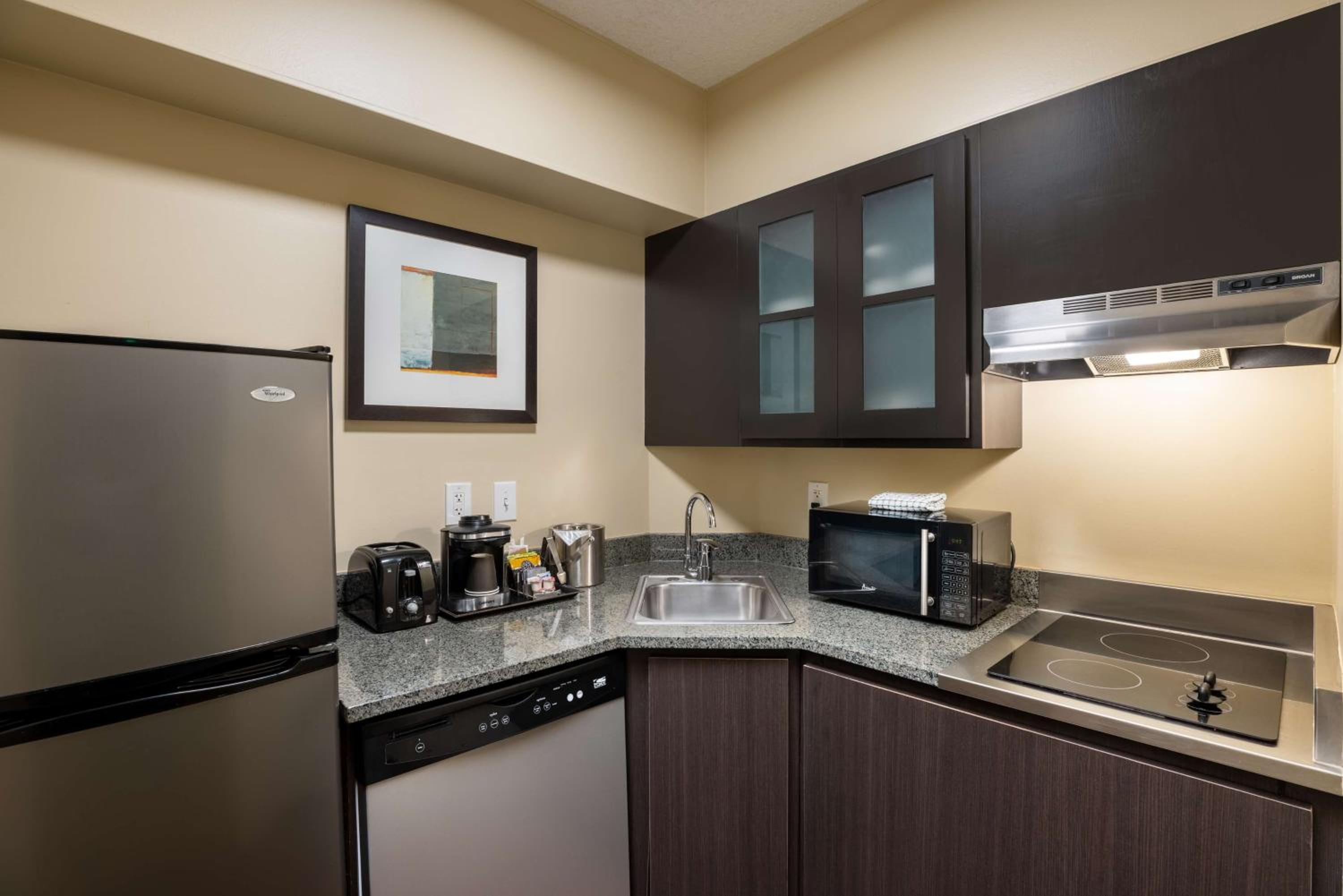 King One Bedroom Stovetop Suite - Photo 7