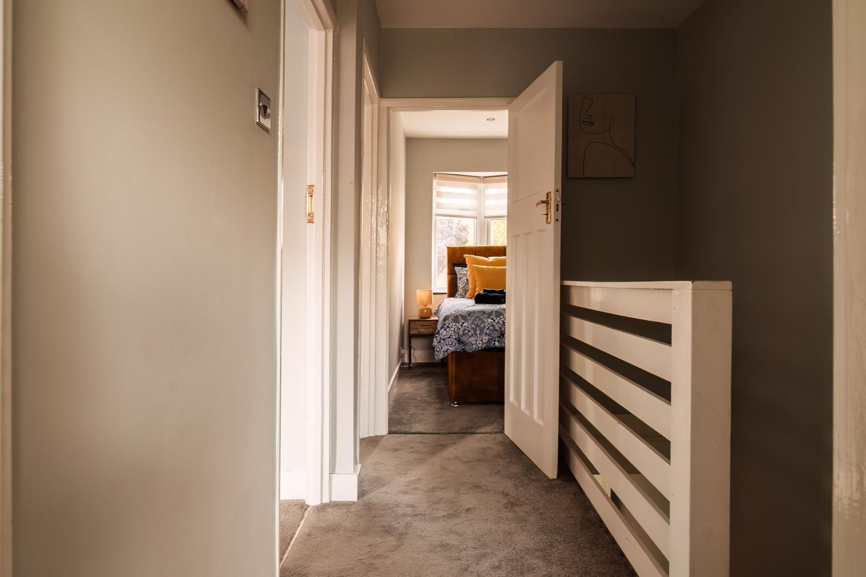 Three-Bedroom House photo 2