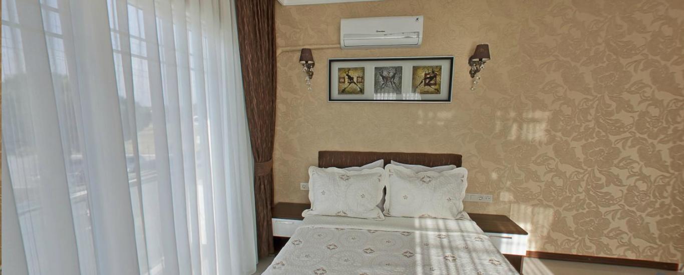 Deluxe Double Room with Bath photo 1