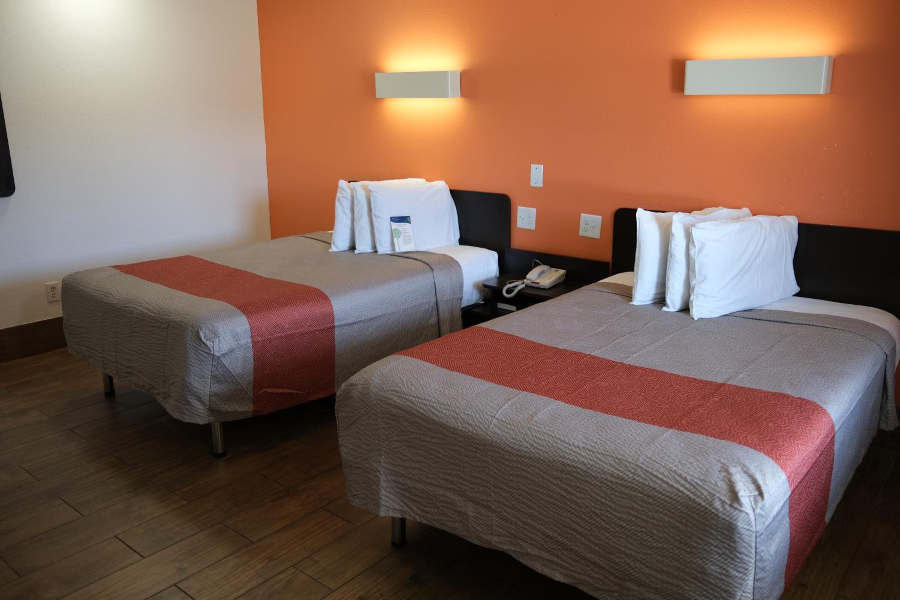 Quadruple Room - Non-Smoking photo 1
