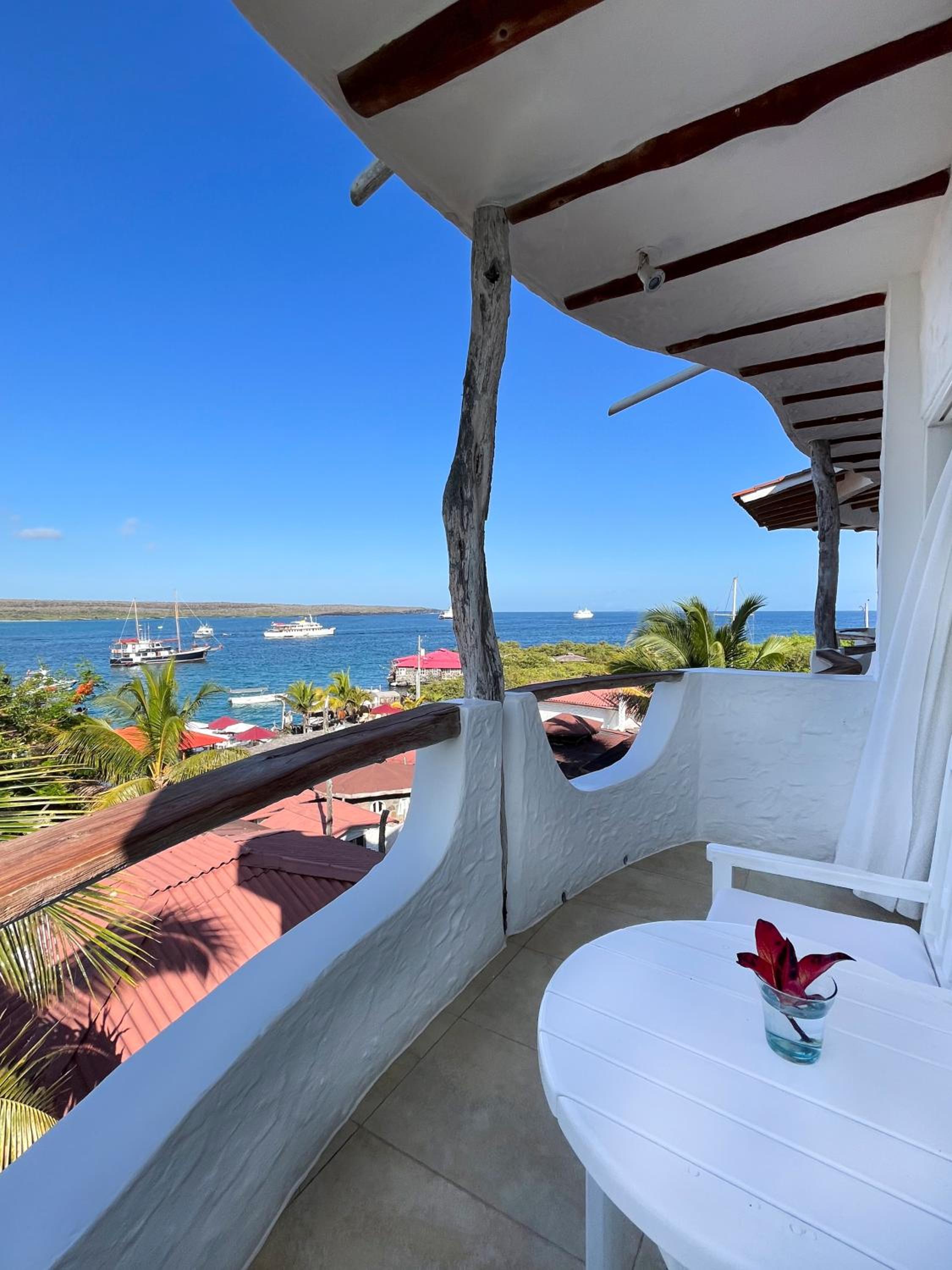 Double Room with Sea View - Photo 3