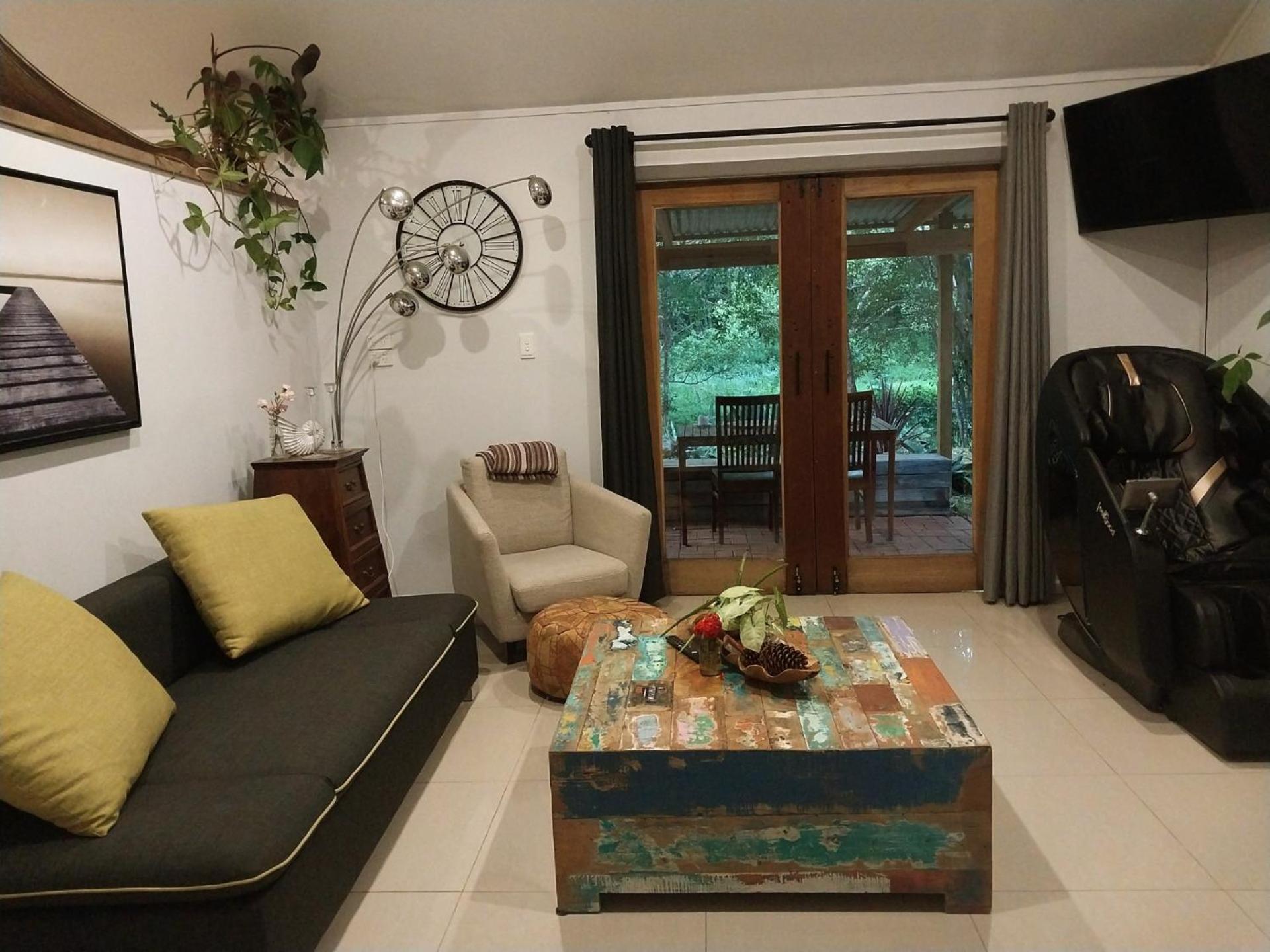 One-Bedroom House photo 3