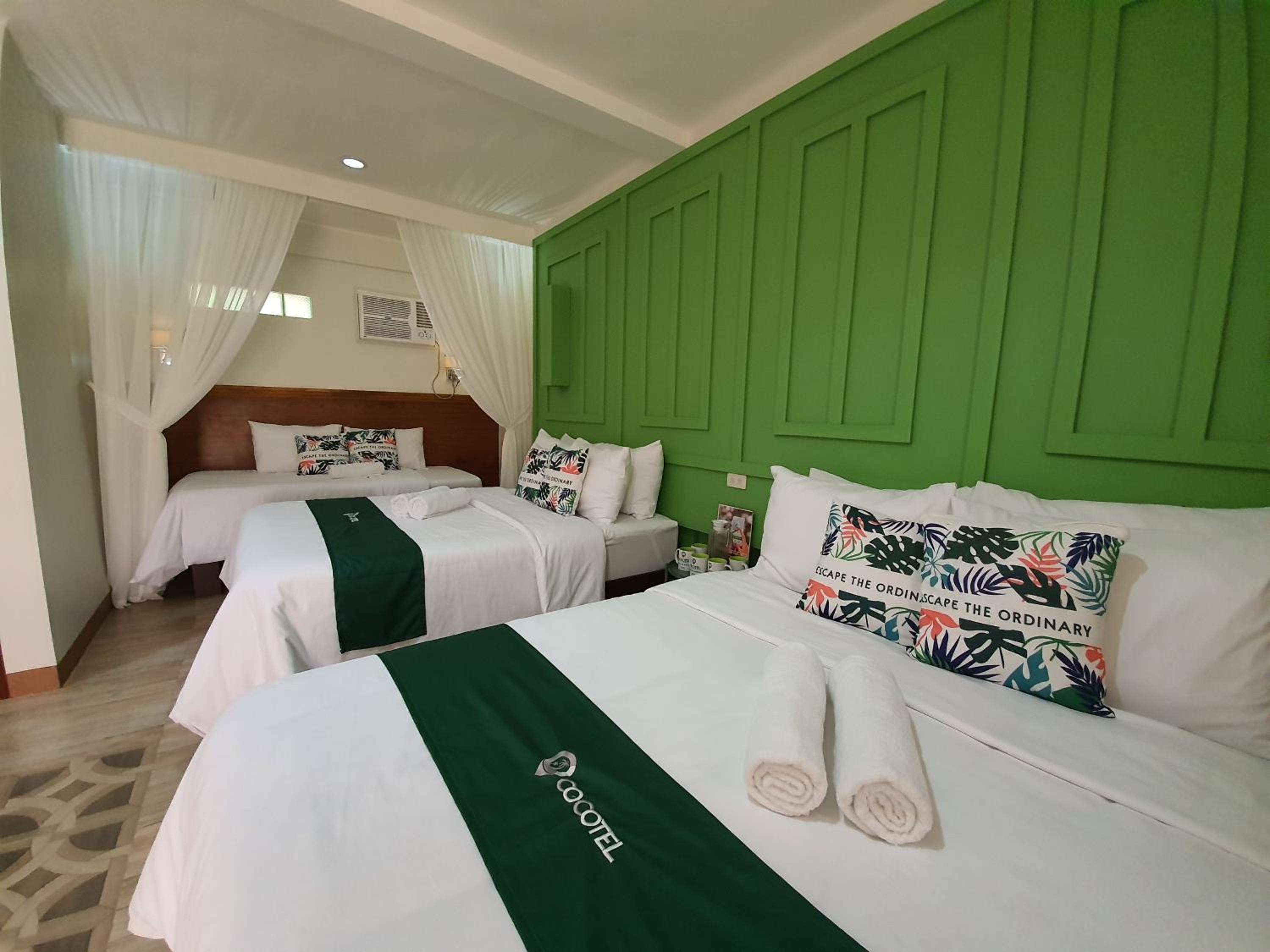 Deluxe Double or Twin Room - Photo 11