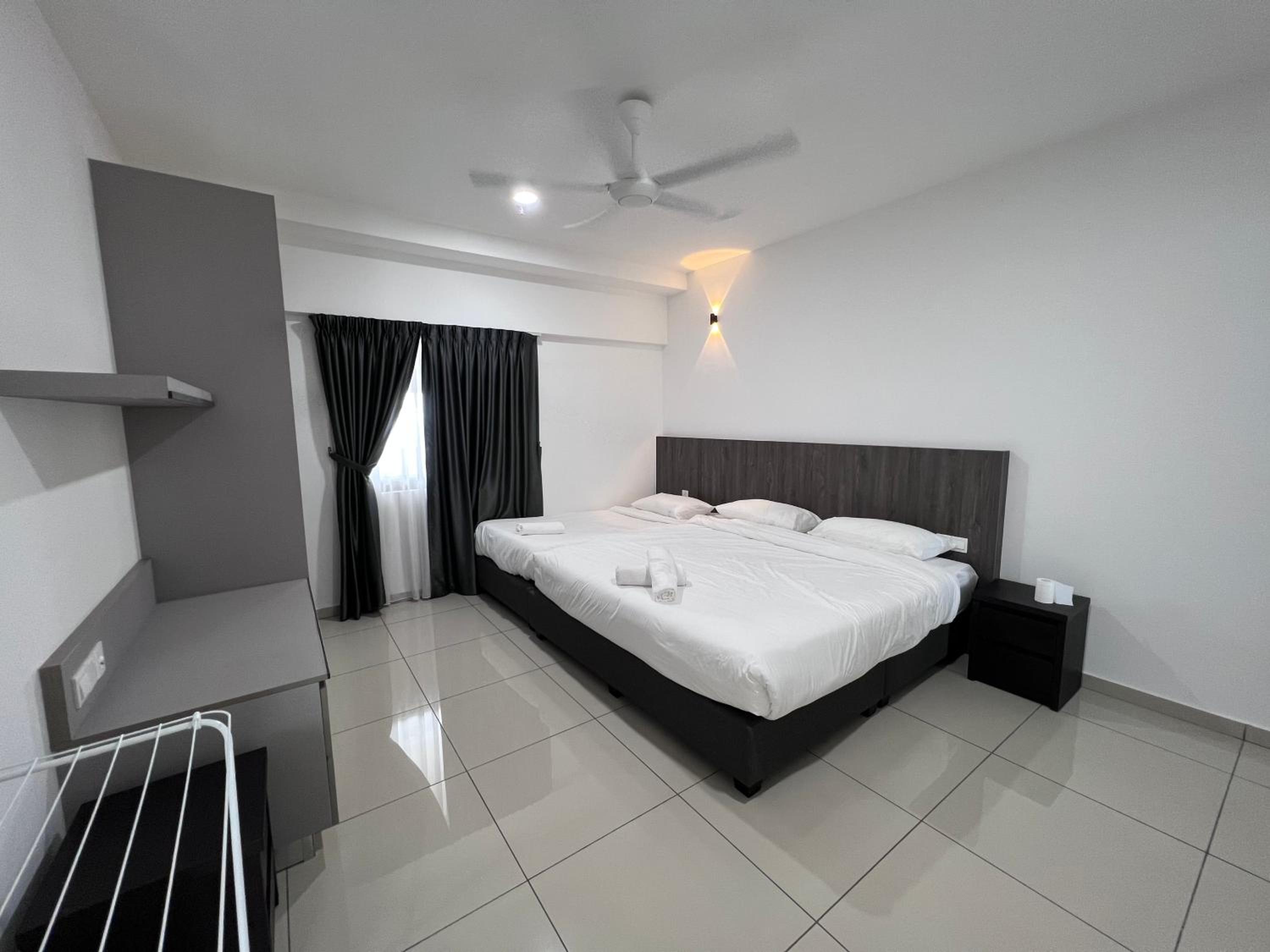 Four-Bedroom House photo 1