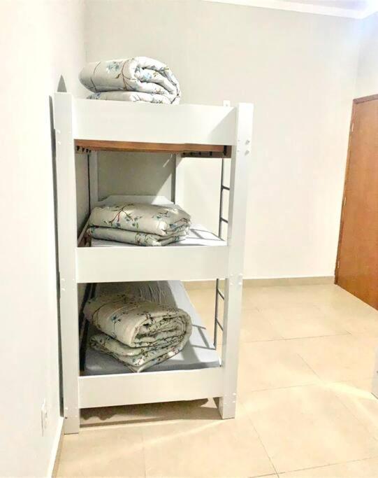 One-Bedroom House photo 1