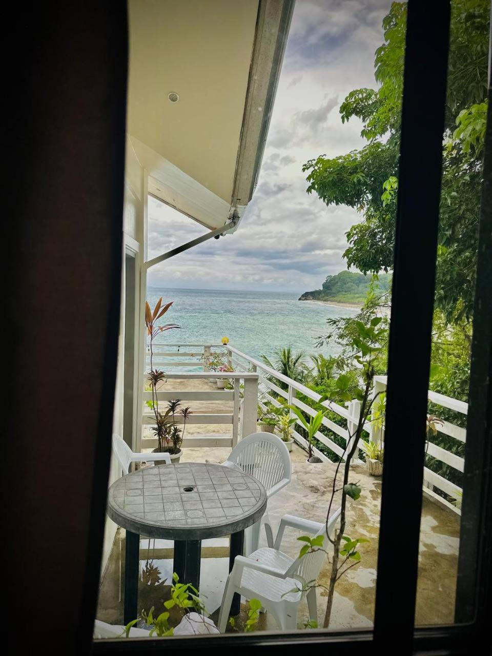 Deluxe Triple Room with Sea View - Photo 3