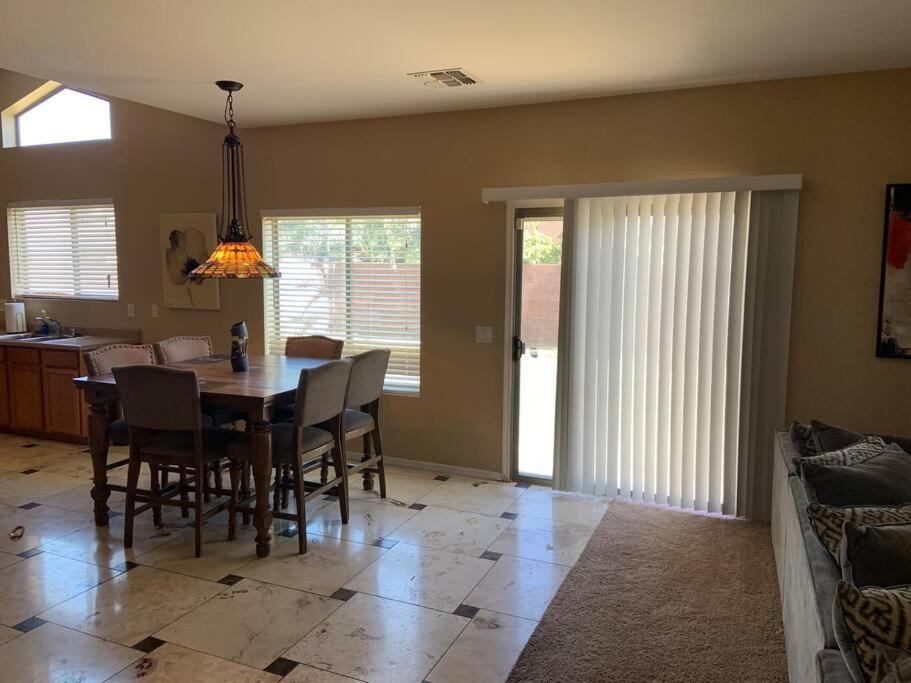 Four-Bedroom House photo 2