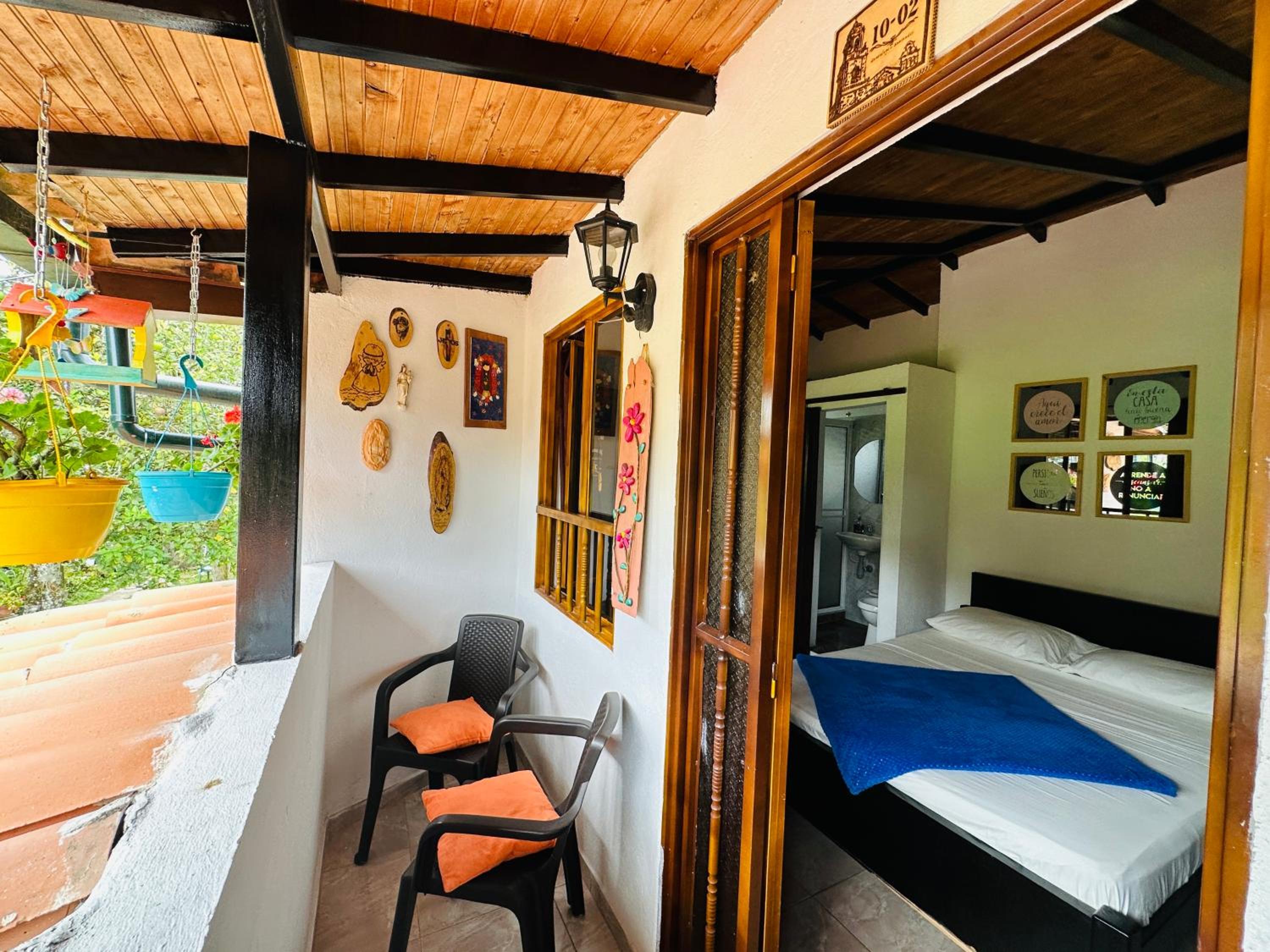 Deluxe Double Room (2 Adults + 1 Child) photo 2