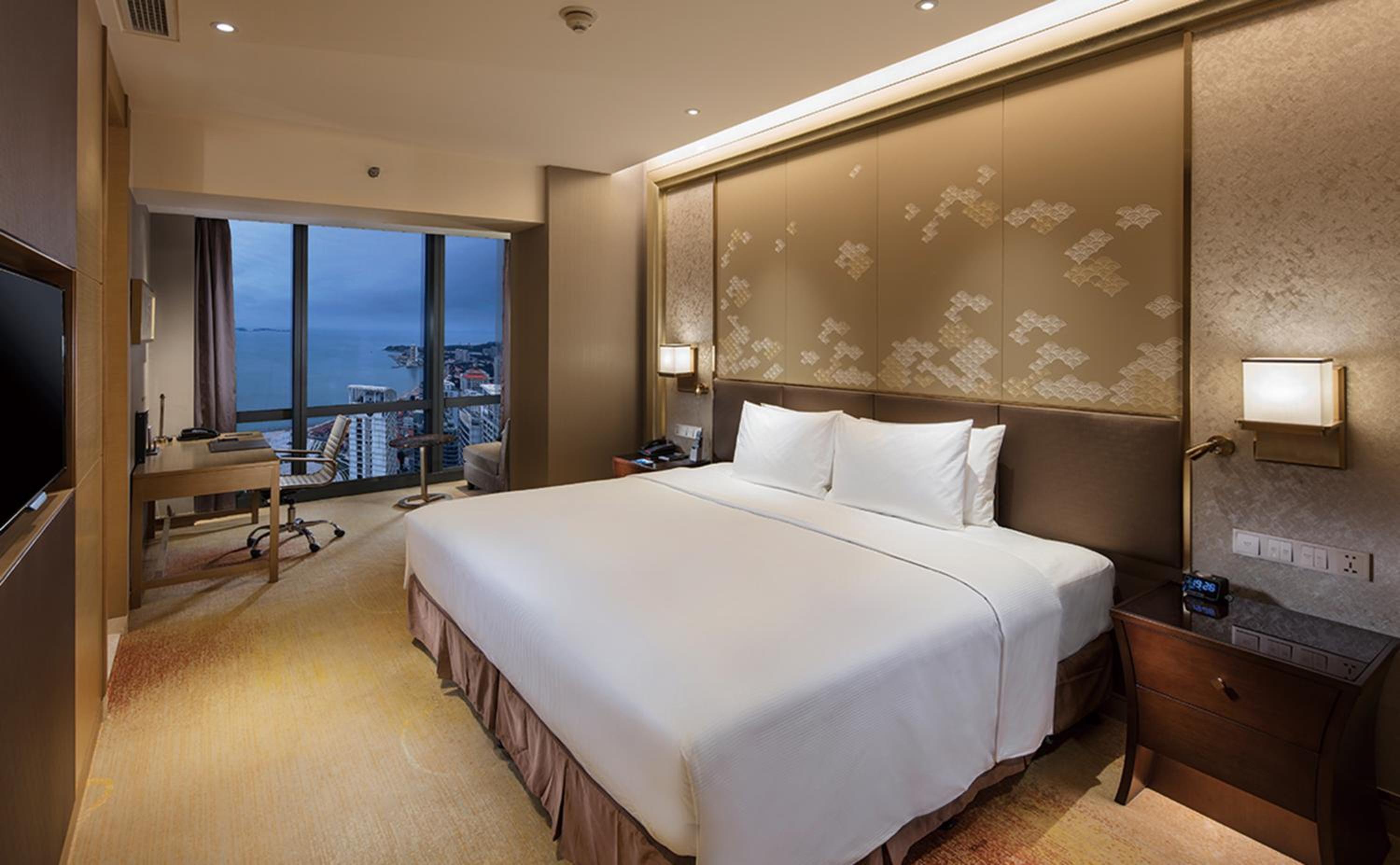 Executive King Room