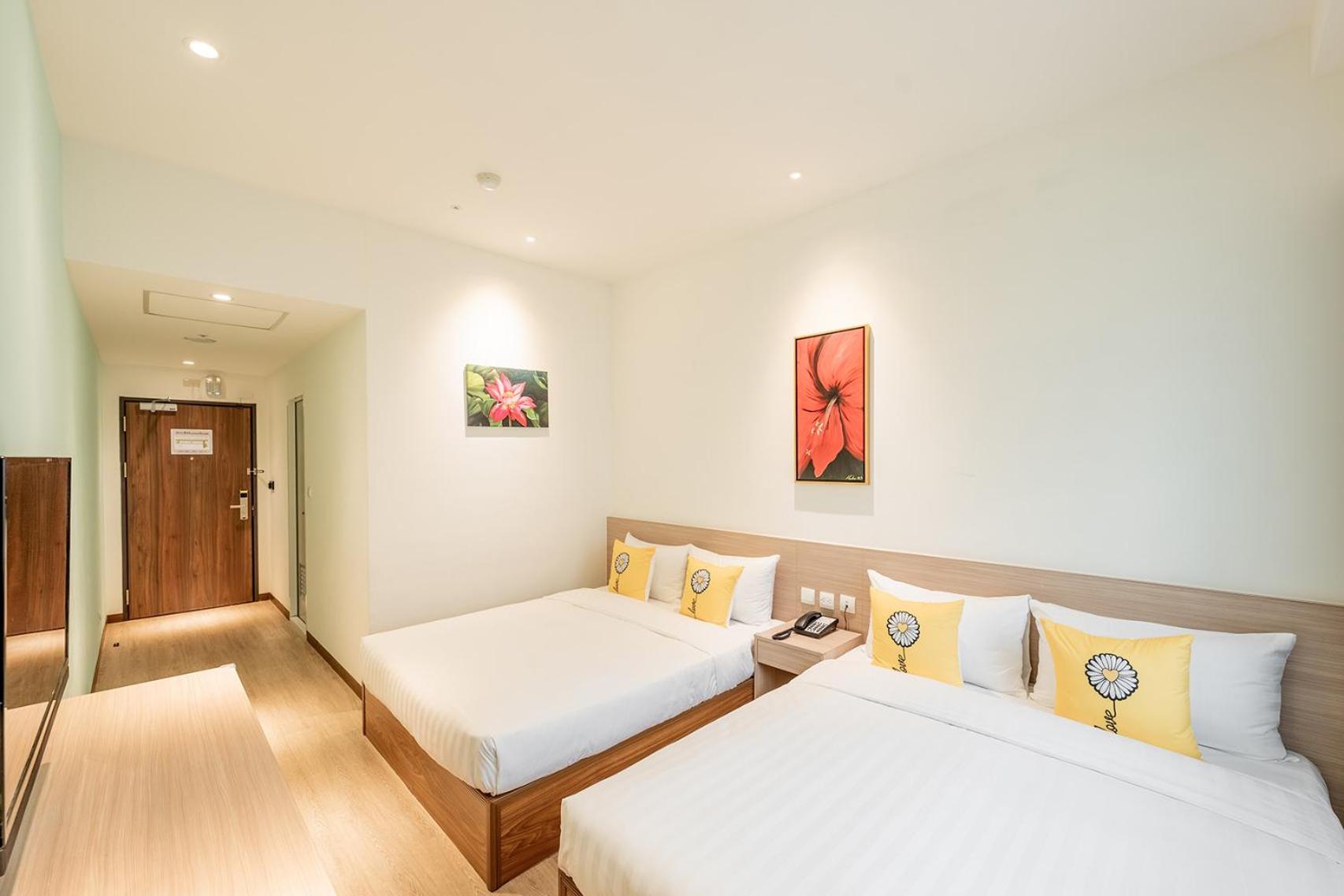 Standard Family Room - Photo 1
